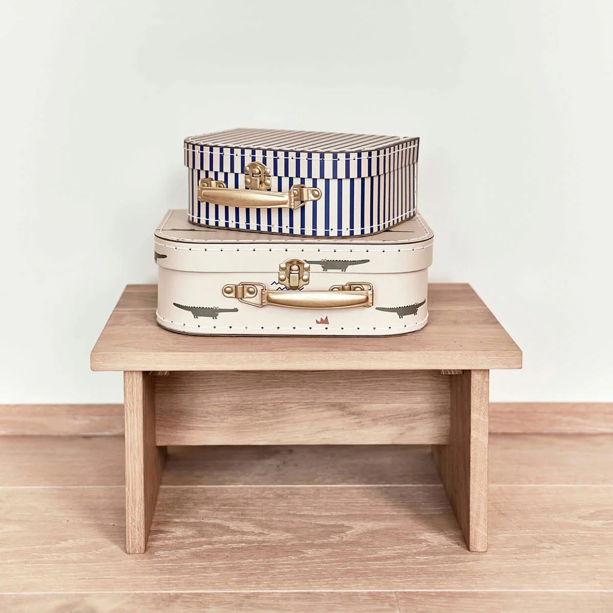 OYOY Arca Stool - Solid Oak Wood Modern Side Table | Scandinavian Home Decor for Living Room, Bedroom & Office