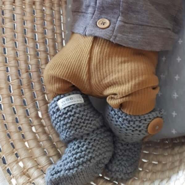 Chunky Knit Hat and Boots Set - Warm Winter Beanie & Cozy Booties for Women - Soft Yarn Accessories for Cold Weather - Perfect for Snow Days, Outdoor Adventures & Casual Wear