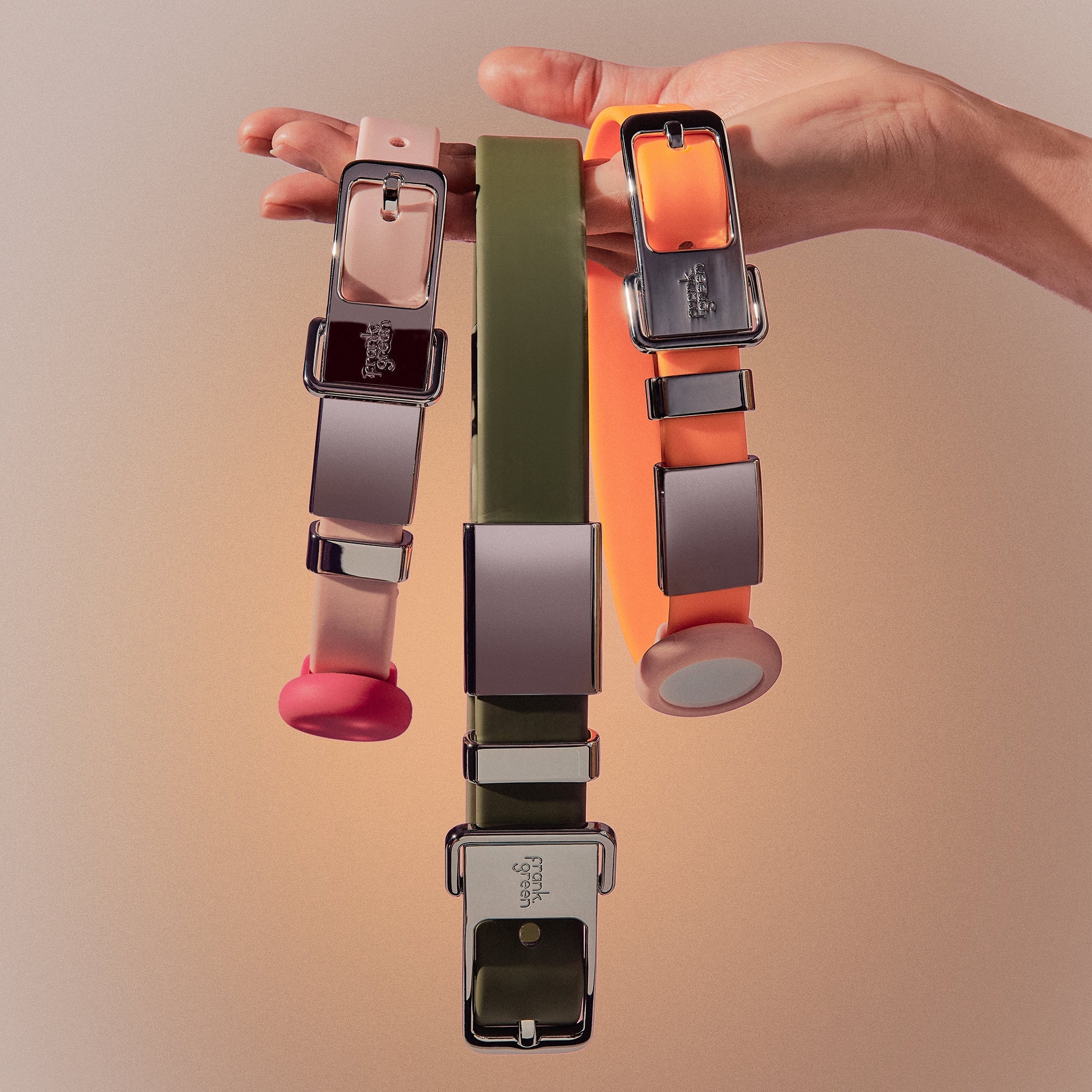 Premium Adjustable Pet Collar for Dogs & Cats - Medium Size, Soft Nylon Material with Quick-Release Buckle - Perfect for Daily Walks, Training & Outdoor Adventures