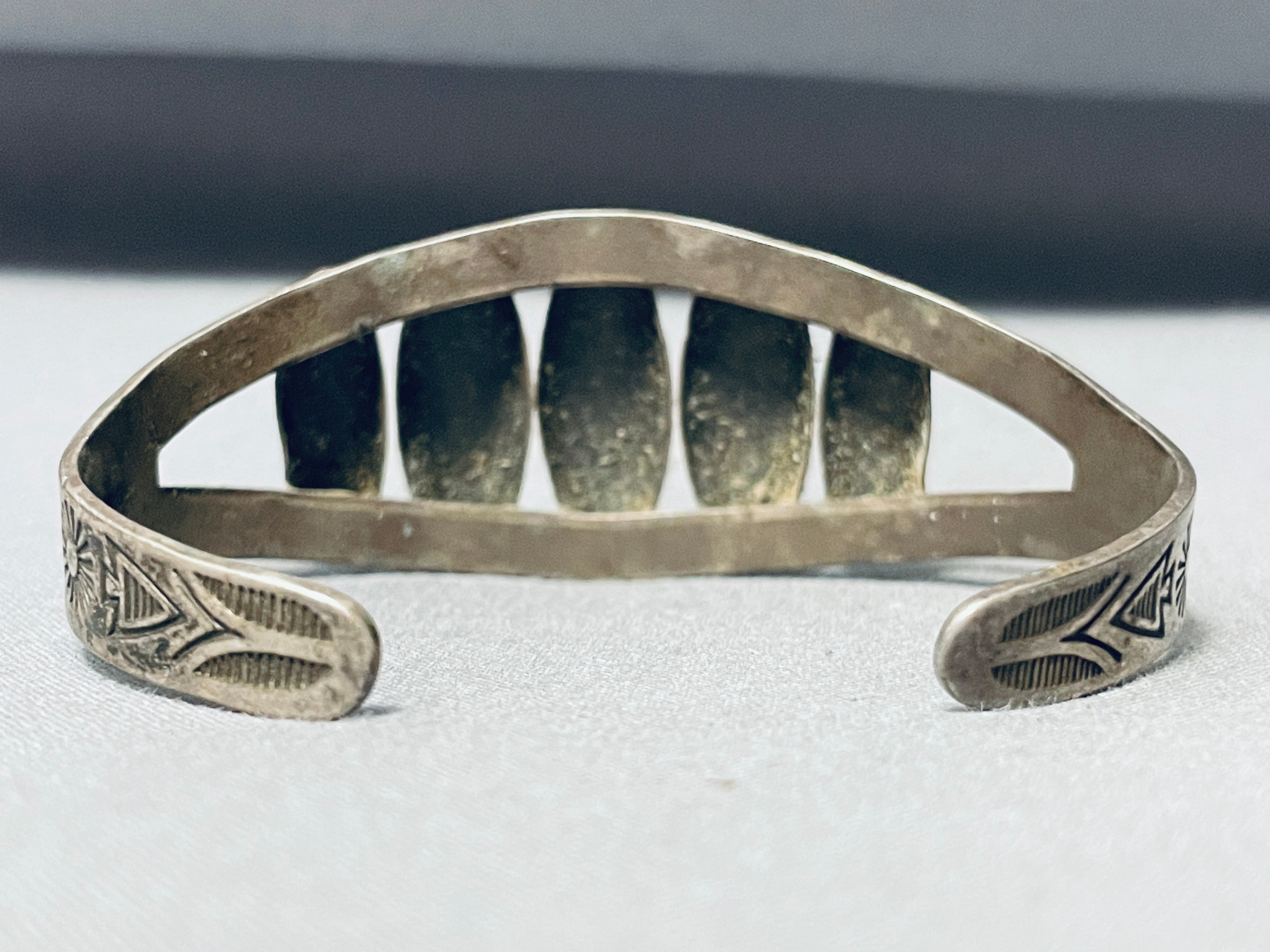 Vintage 1930s Navajo Sterling Silver Stone Cuff Bracelet - Handmade Native American Jewelry for Boho Fashion & Gift Giving