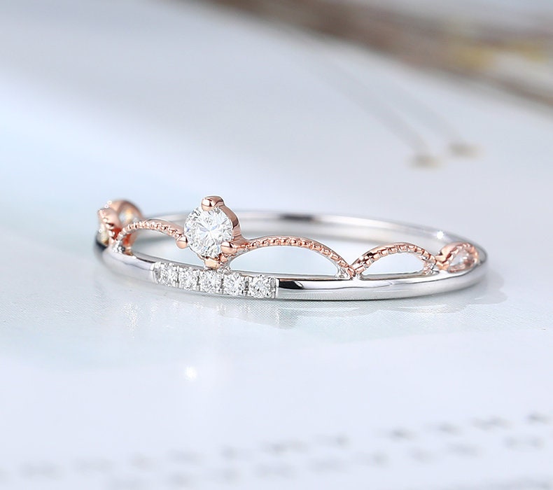 Vintage Art Deco Women's Wedding Ring - 14K Two-Tone Gold Diamond & Moissanite Stackable Band for Bridal, Anniversary & Promise Rings | Perfect for Engagement, Vow Renewal & Special Occasions
