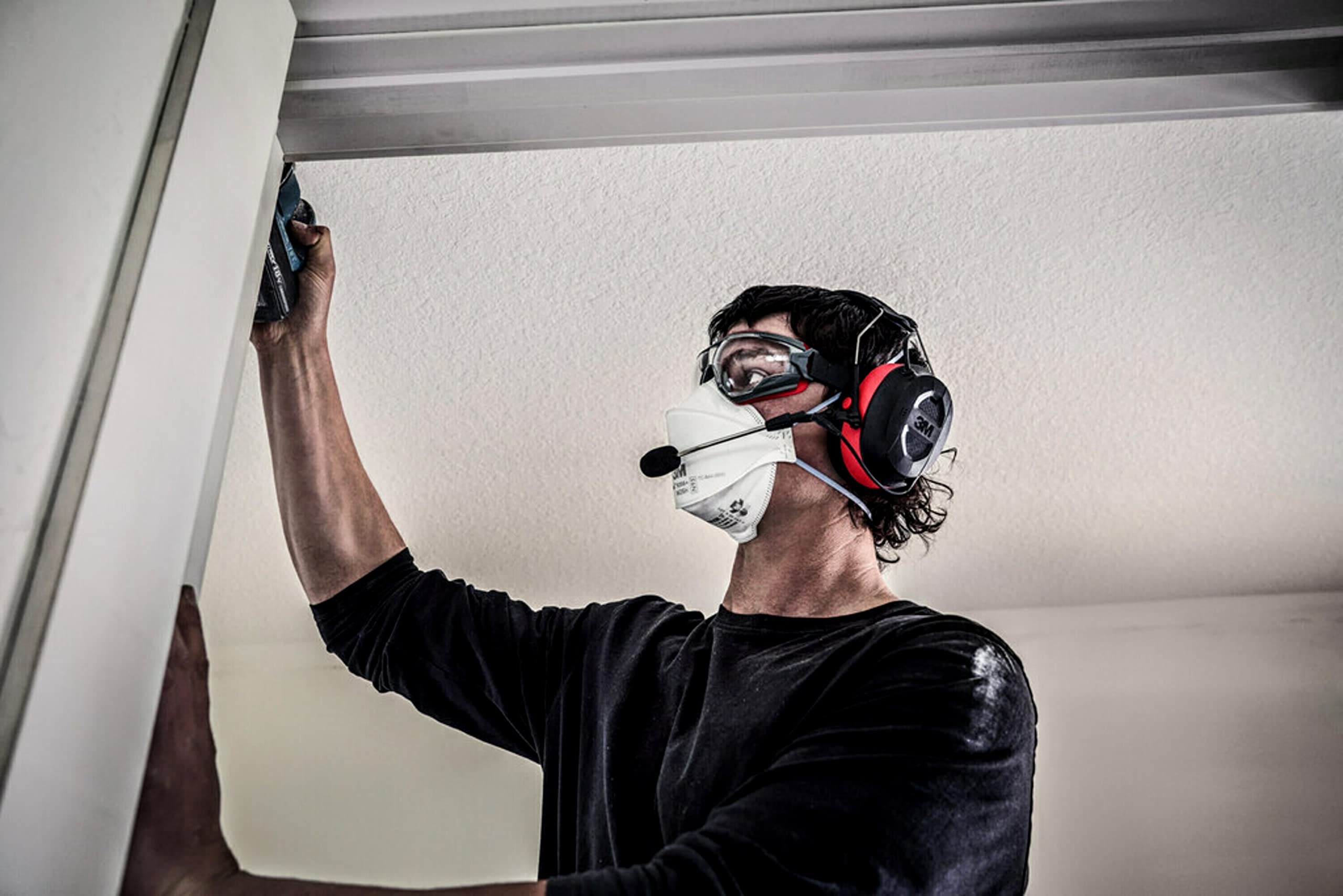 3M Pro-Comms Electronic Hearing Protector with Bluetooth & Noise-Canceling Microphone - NRR 26 dB Wireless Earmuffs, Premium Gel Cushions (90546-SIOC) - Ideal for Shooting Ranges, Construction Sites & Industrial Work Environments