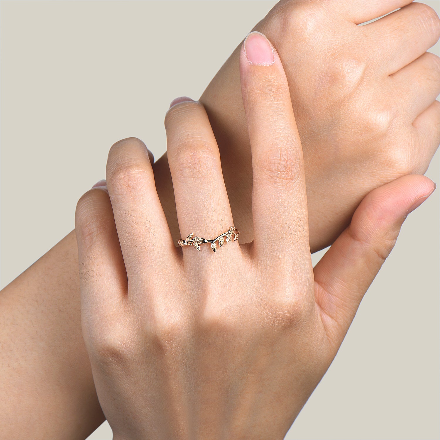 Solid 14K Yellow Gold Leaf Wedding Band - Nature Inspired Stacking Ring for Women, Matching Couple Bands - Perfect for Engagement, Anniversary & Everyday Wear