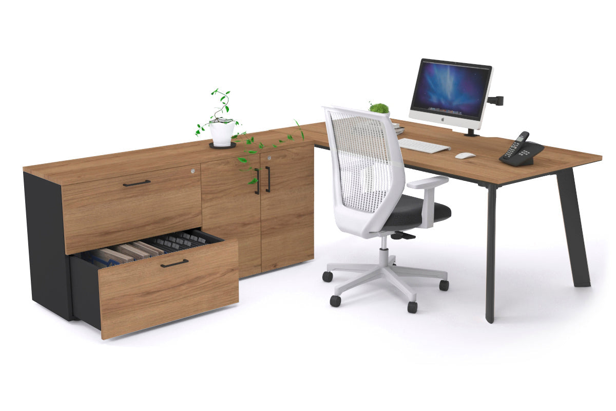 Switch Executive Setting With Uniform Spine Black Frame [1600L x 800W with Cable Scallop] - Premium Office Desk for Modern Workspaces