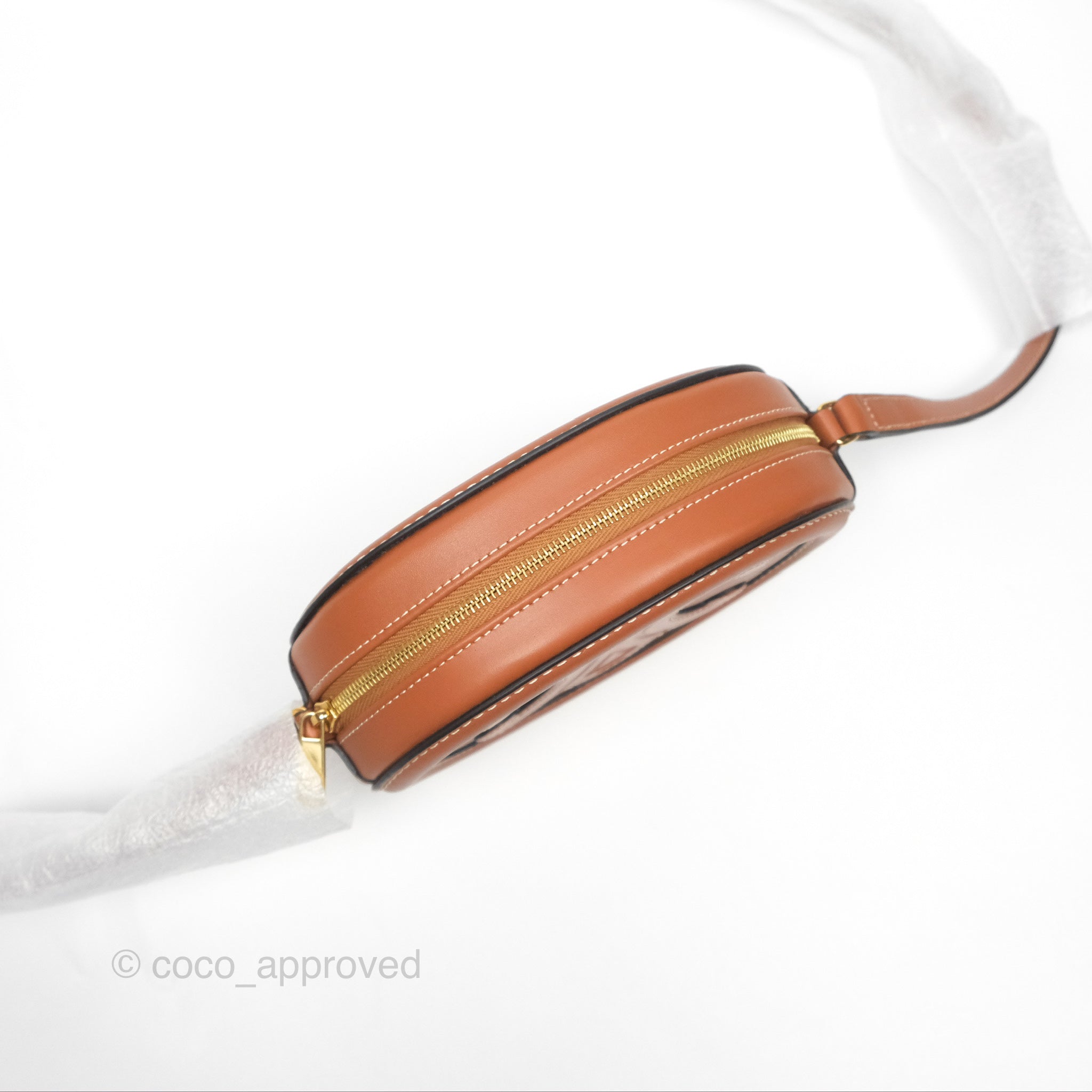 Celine Oval Bag Triomphe in Tan Calfskin Leather - Luxury Crossbody Purse for Women, Perfect for Date Night & Evening Events