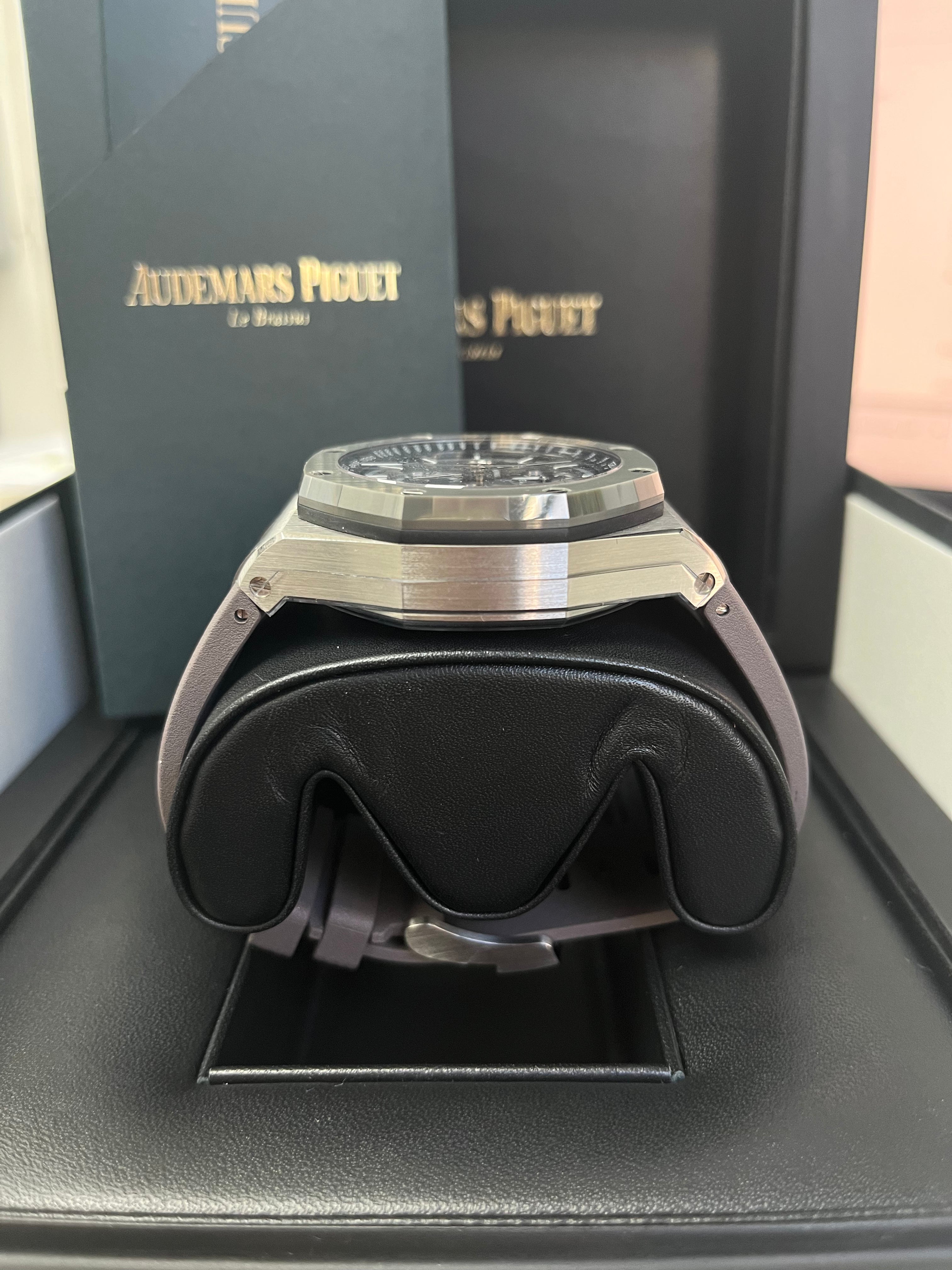 Audemars Piguet Royal Oak Offshore Chronograph Men's Watch 26400IO.OO.A004CA.02 - Luxury Stainless Steel Automatic Chronograph for Business, Gala & Special Occasions