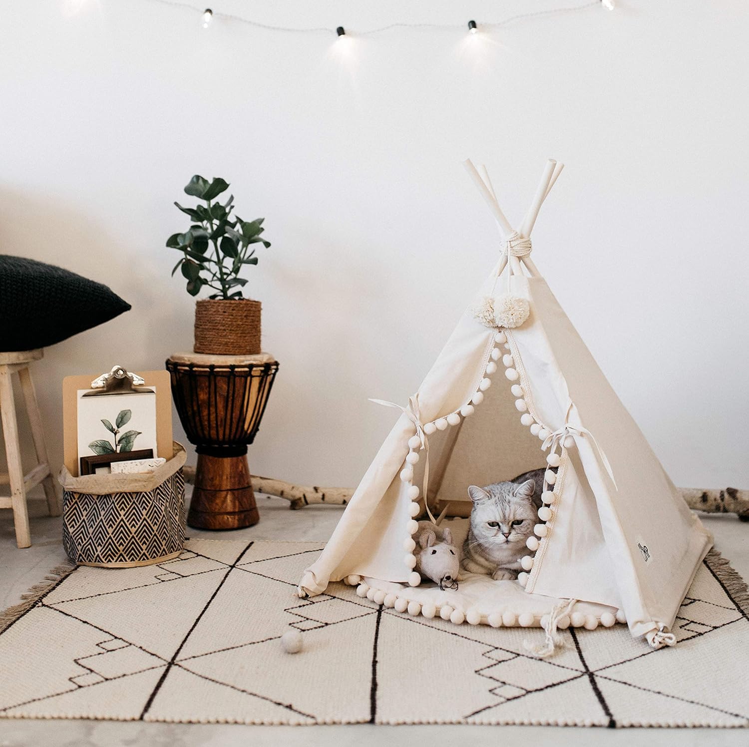 Cozy Cat Igloo House - 100% Cotton Hypoallergenic Pet Bed for Indoor Cats, Small Dogs & Rabbits | Warm Teepee Tent for Winter, Perfect for Living Room & Bedroom