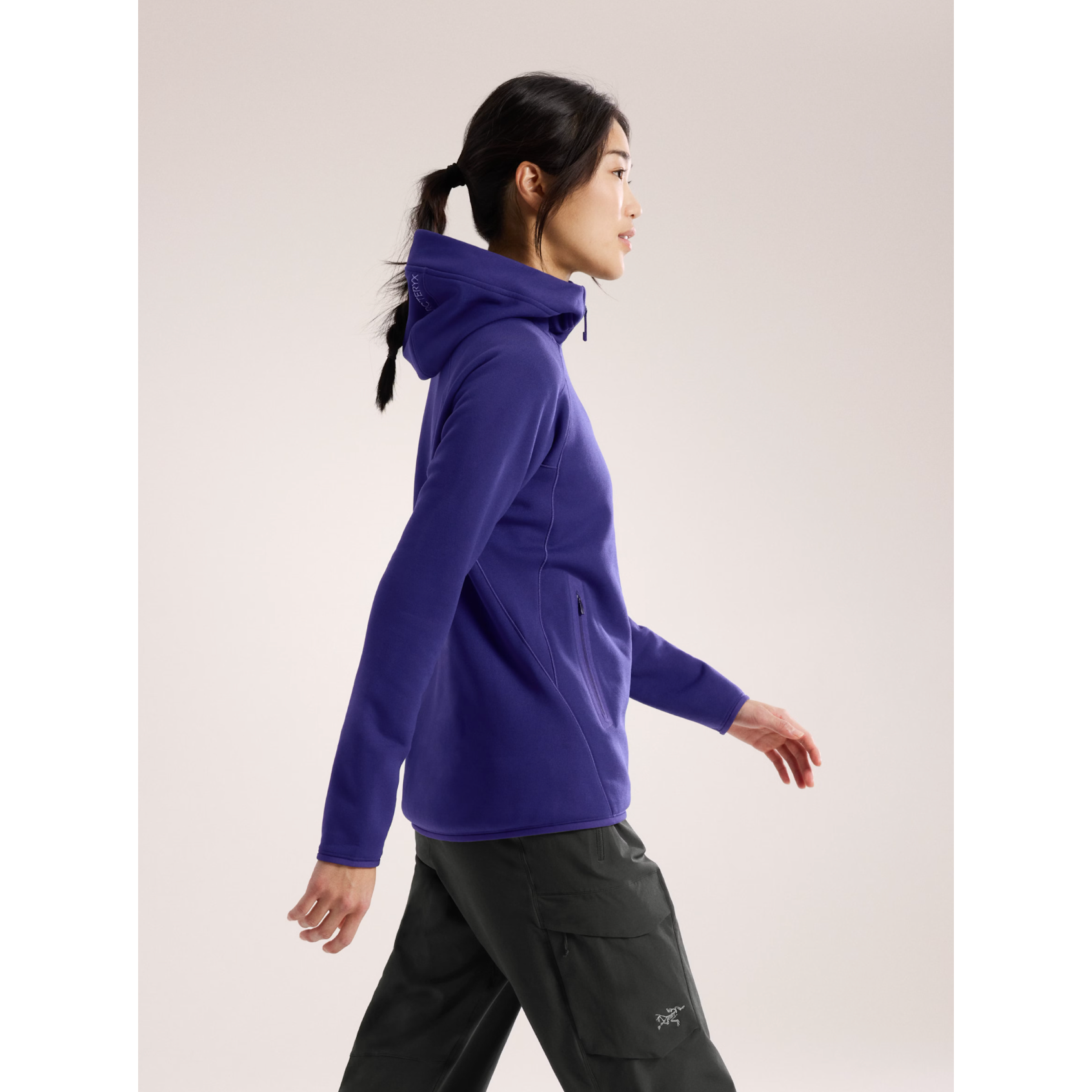 Arc'teryx Women's Kyanite Hoody - Lightweight Fleece Jacket for Hiking, Camping & Outdoor Adventures - Water-Resistant & Breathable Midlayer for Cold Weather