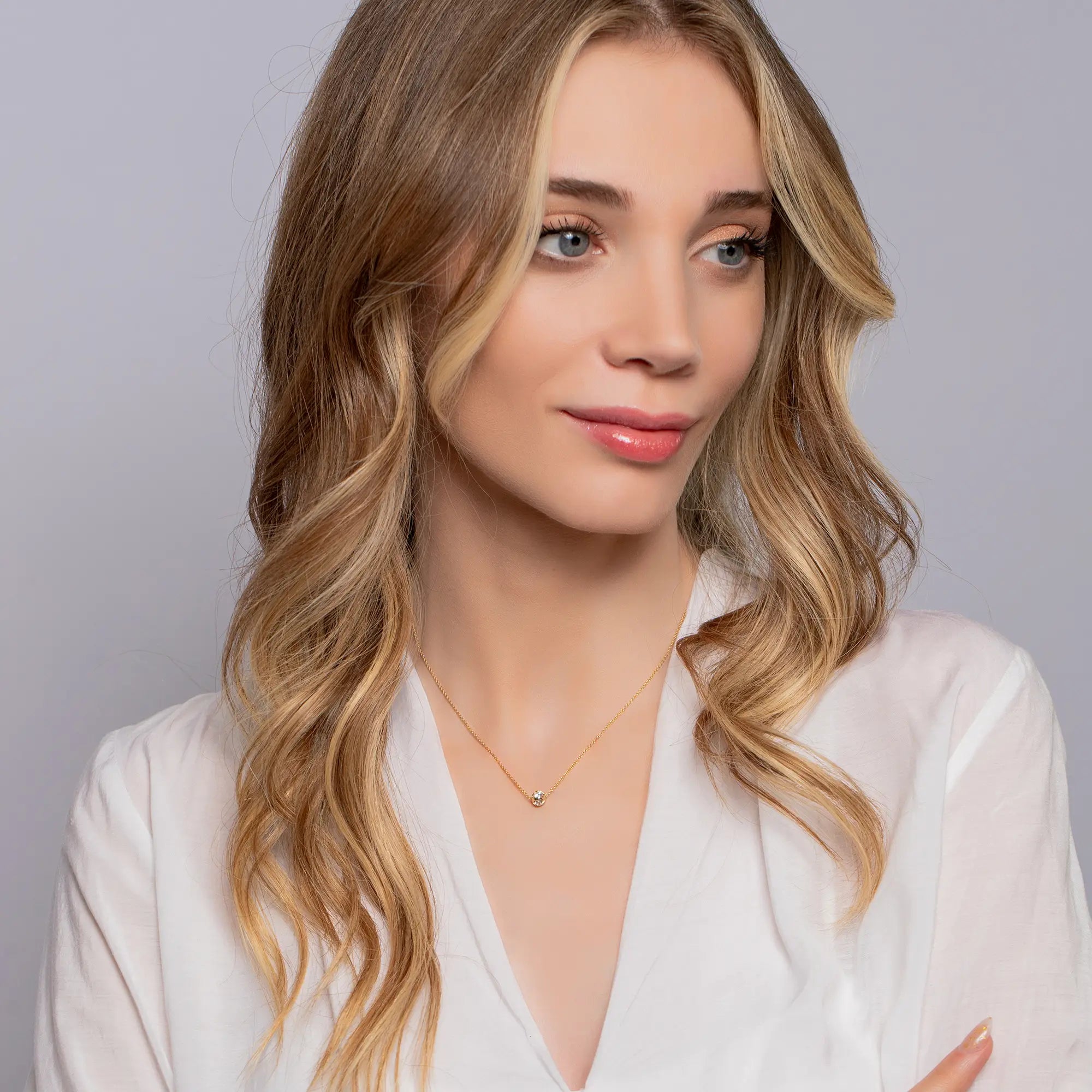Elegant Sphere Necklace for Women - Minimalist Silver Pendant Jewelry - Perfect for Everyday Wear, Gifts & Special Occasions