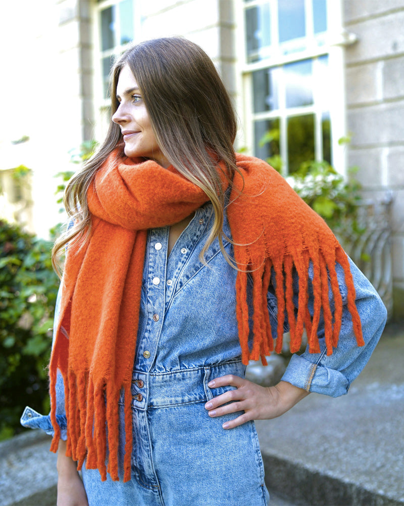 Stylish Burnt Orange Fringed Blanket Scarf - Soft Winter Wrap Shawl for Women | Perfect for Fall Fashion, Outdoor Activities & Cozy Evenings