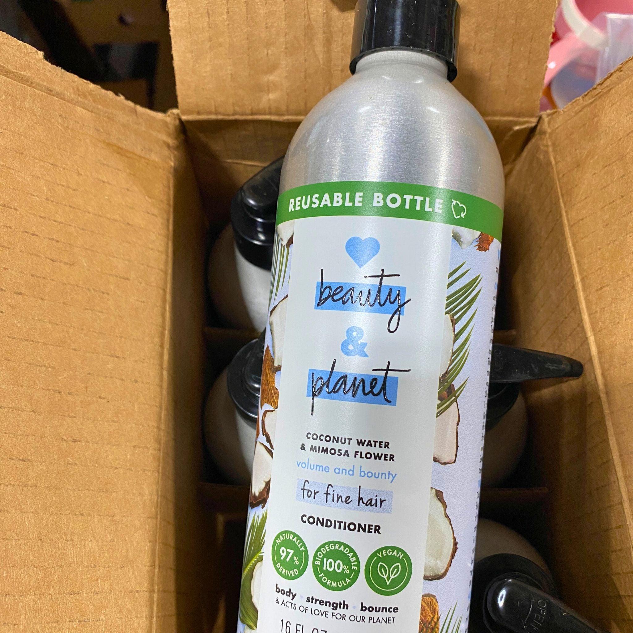 Love Beauty & Planet Conditioner - Coconut Water & Mimosa Flower, 16oz (Pack of 50) | Hydrating & Nourishing Hair Care for Dry & Damaged Hair | Perfect for Salons, Spas & Bulk Retail