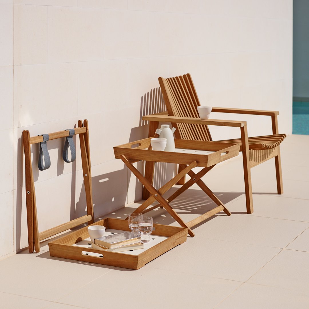 Premium Amaze Outdoor Lounge Chair - Waterproof, Lightweight & Portable - Perfect for Patio, Poolside, Beach & Camping Relaxation