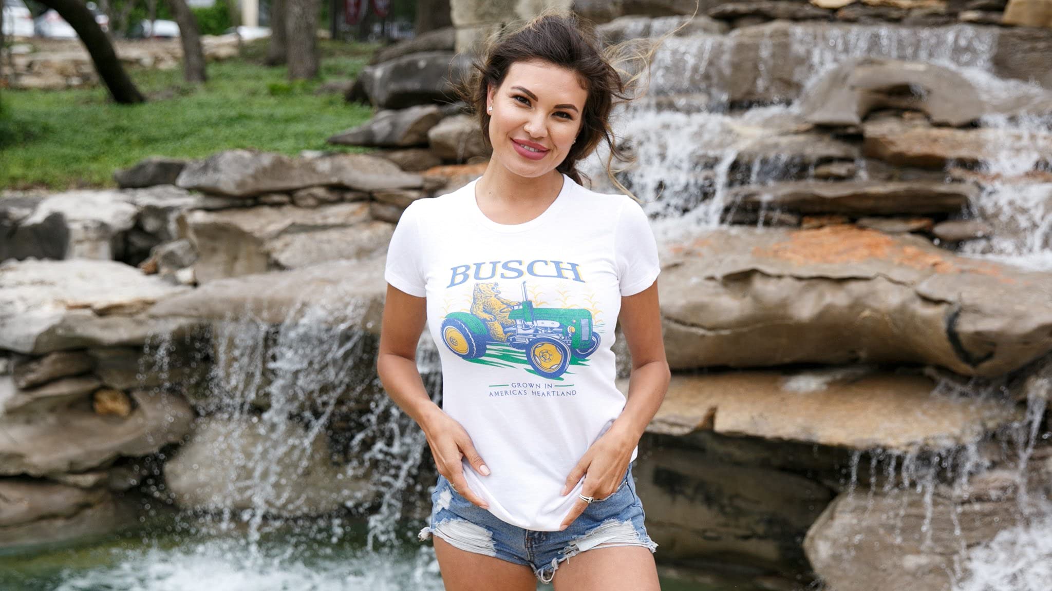 theCHIVE Busch America's Heartland Farming Tractor Beer T-Shirt | Vintage Farm & Beer Lover Graphic Tee | Perfect for Country Music Festivals & Casual Outings