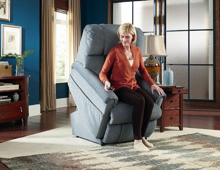 La-Z-Boy Pinnacle Power Lift Recliner Chair - Electric Lift Assist for Elderly & Mobility Issues - Comfortable Leather Reclining Chair for Living Room, Bedroom & Home Theater