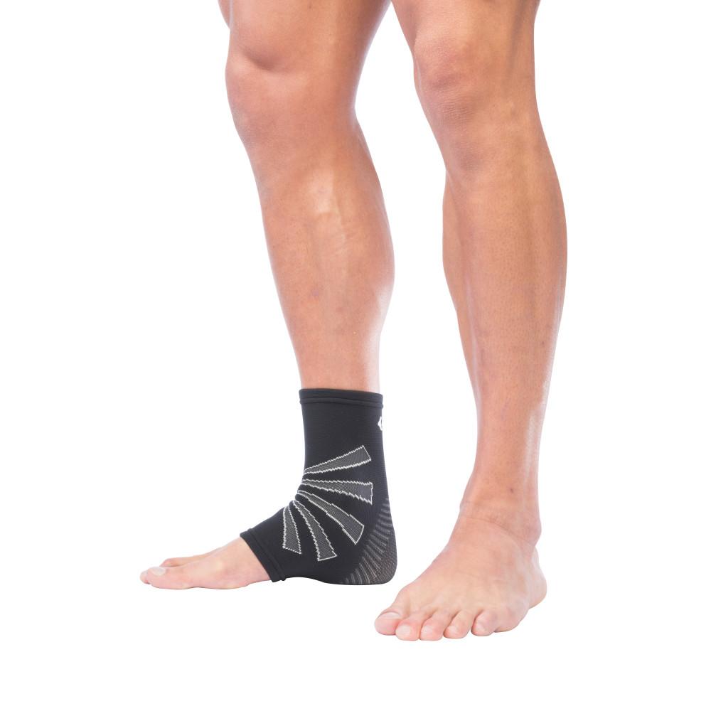 Mueller Omniforce A 100 Ankle Brace - Adjustable Support for Sprains, Stability & Injury Recovery - Ideal for Running, Basketball & Sports Activities