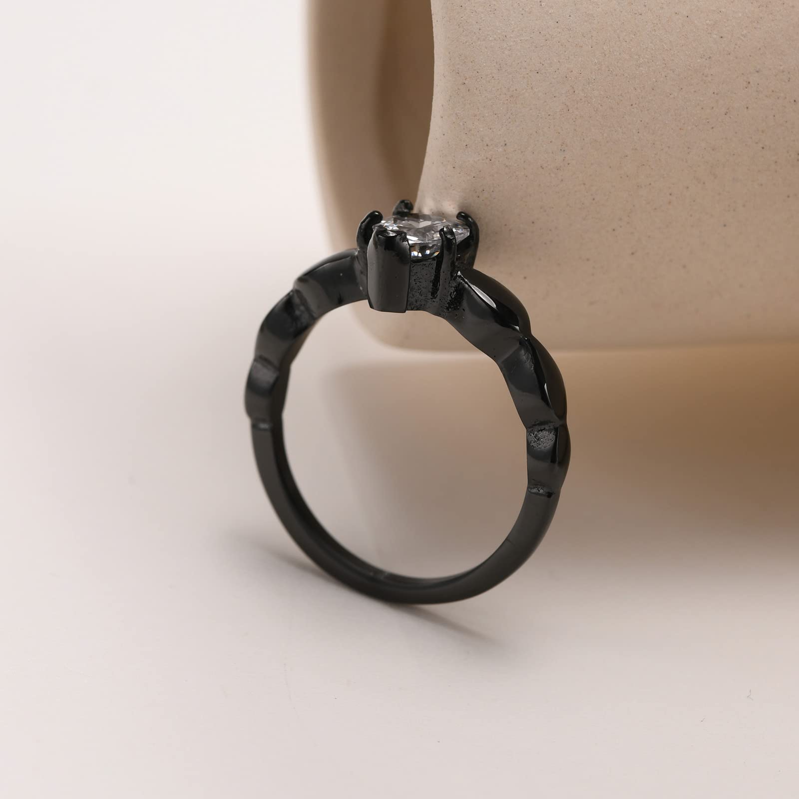 VNOX 2-Piece Custom Couple Rings Set - Personalized His & Hers Stainless Steel Promise Rings, Wedding Bands & Engagement Rings for Men & Women - Perfect for Anniversaries, Valentine's Day & Romantic Gifts