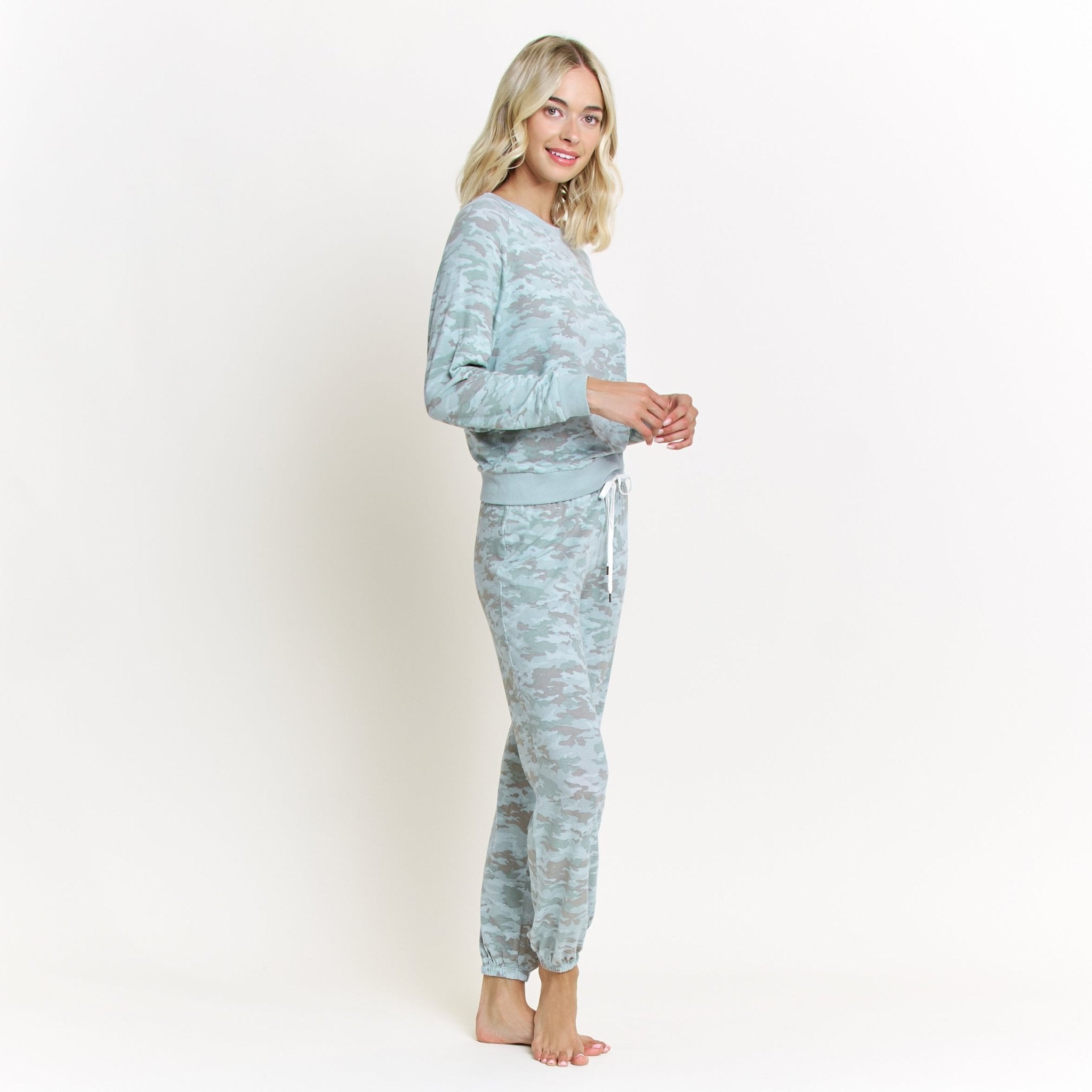 Star Seeker Long Sleeve Shirt Set in Fern Camo - Stylish Outdoor Hunting & Hiking Apparel for Men & Women
