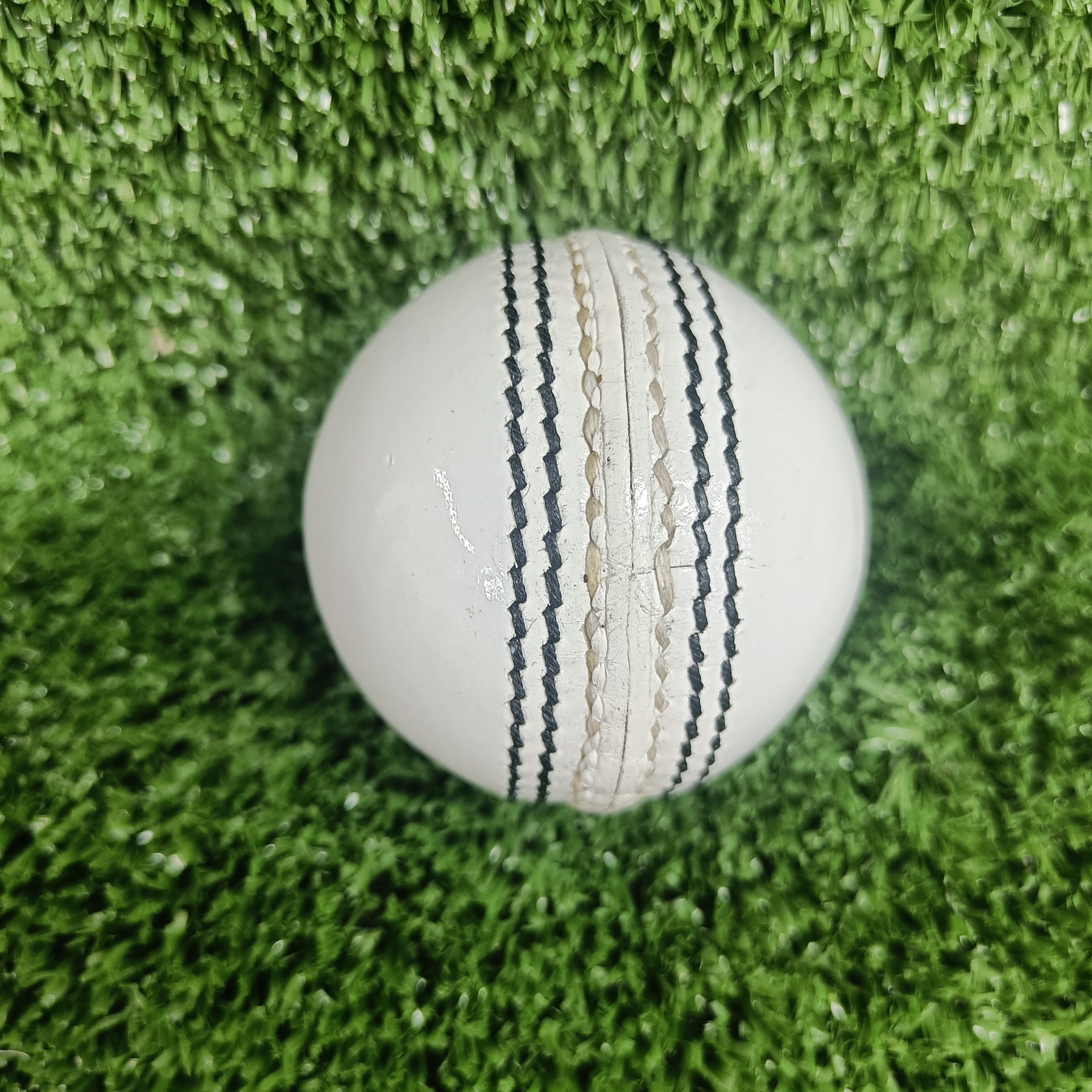 Raydn Women's White Cricket Leather Ball - Premium Quality for Cricket Training & Matches - Perfect for Sports, Practice & Outdoor Games