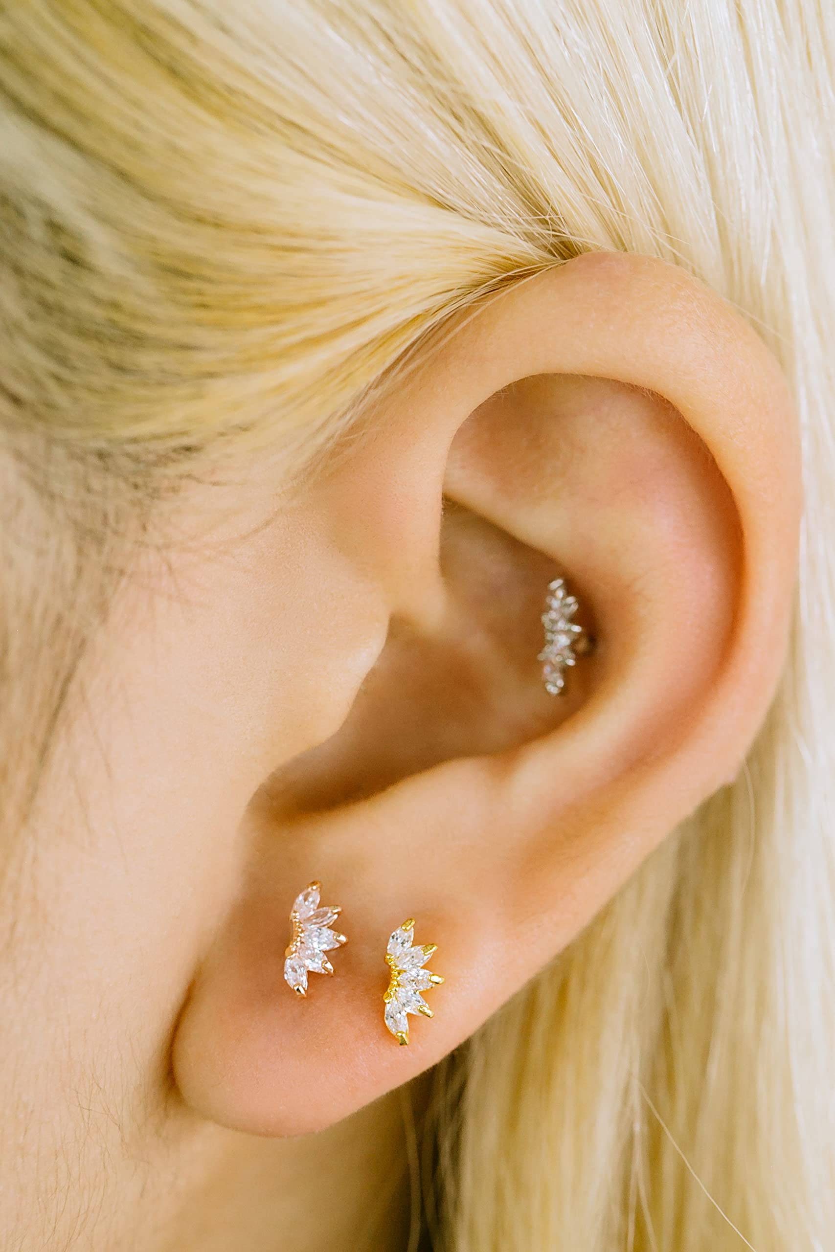 Heart Queen Round Fire Princess Crown Tiara Studs Pierced Earring Barbell Piercing - Perfect for Parties, Cosplay, and Gothic Fashion Accessories