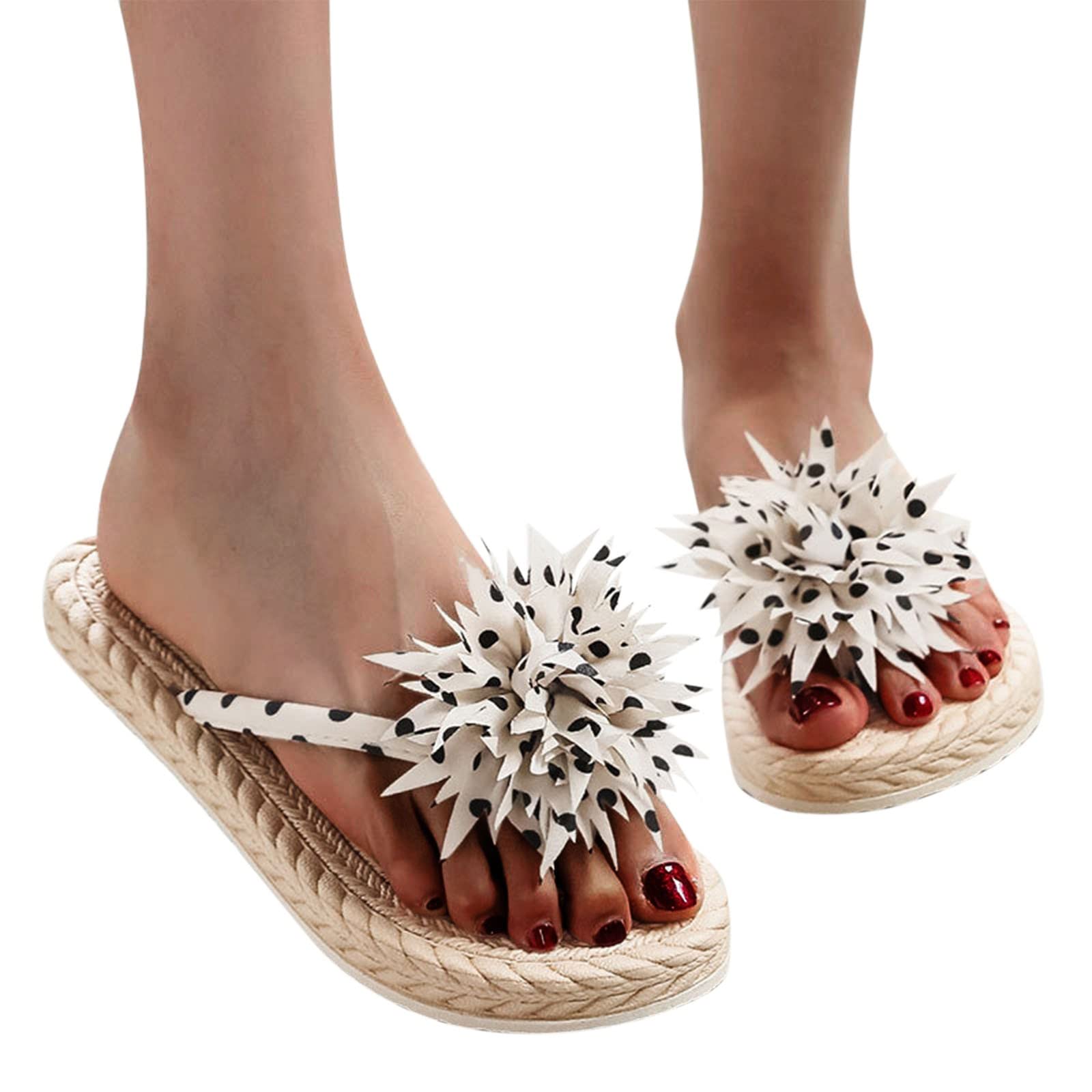 Women's Non-Slip Flip Flops with Arch Support - Comfortable Summer Sandals for Beach, Pool & Outdoor Walking - Fashion Polka Dot Thong Sandals for Women - Spring & Summer Casual Footwear