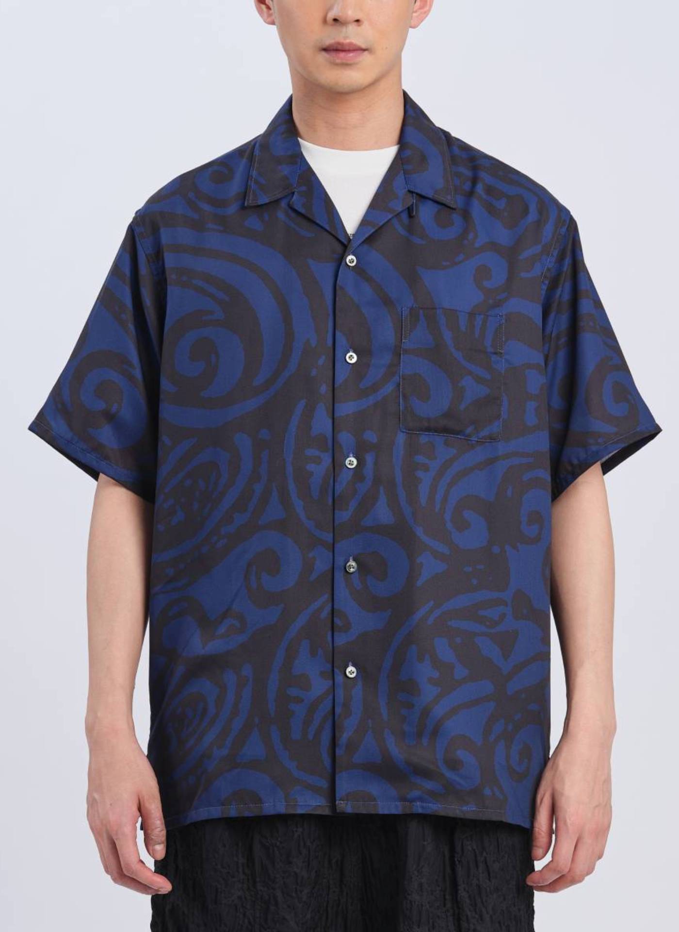 Stylish Print Paisley Shirt for Men - Trendy Floral Casual Button Down Shirt - Perfect for Summer Outfits, Beach Vacations & Date Nights