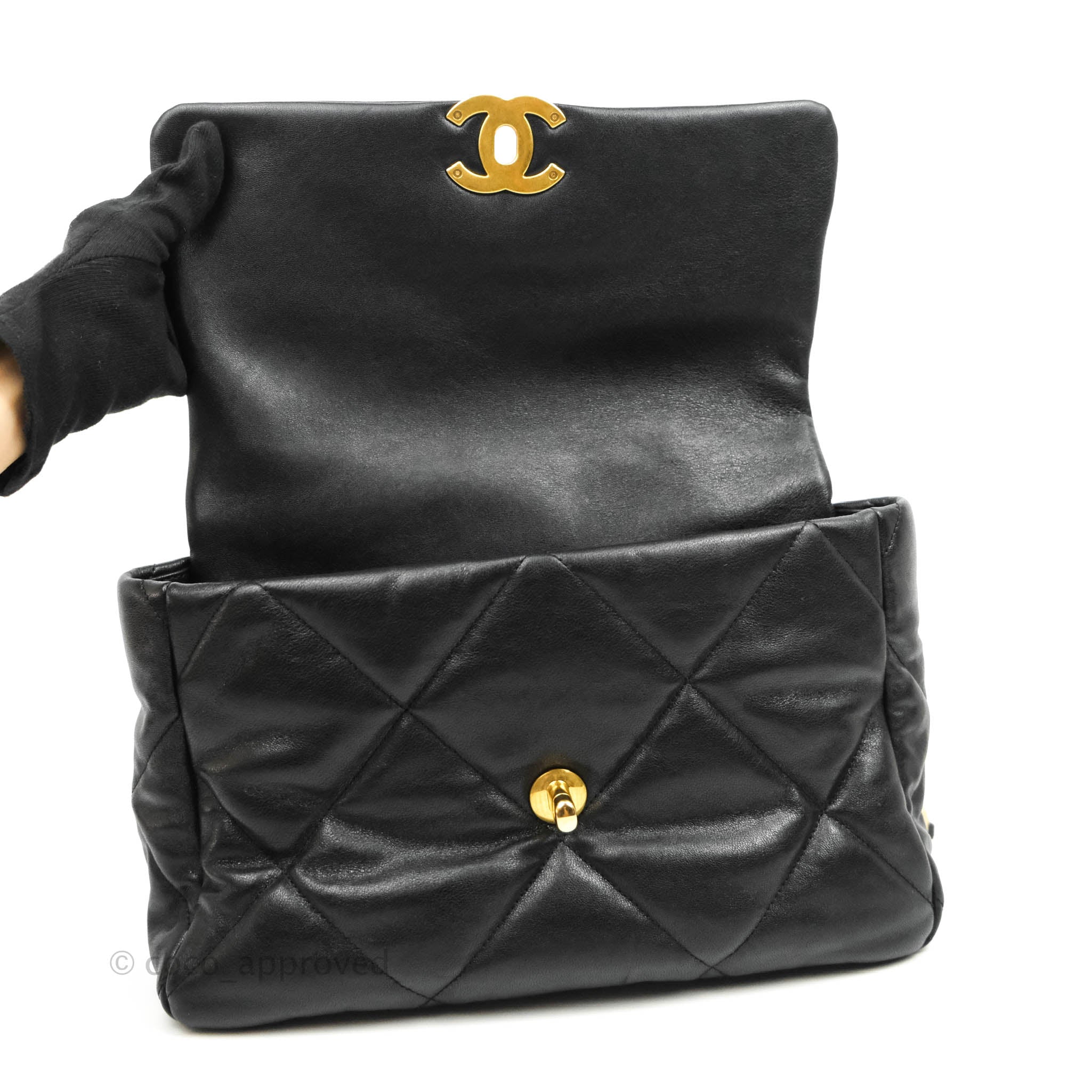 Chanel 19 Medium Flap Bag in Black Goatskin Leather with Mixed Hardware - Luxury Handbag for Women, Perfect for Work, Evening Events & Everyday Use