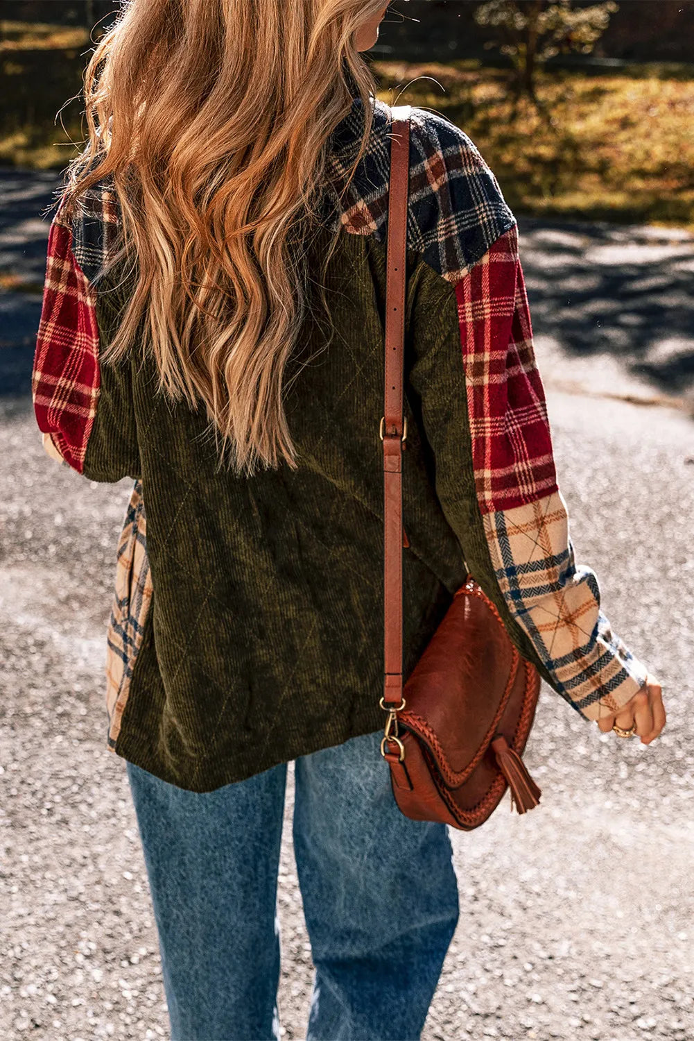 Stylish Plaid Button-Up Long Sleeve Jacket for Men & Women - Perfect for Fall Layering and Outdoor Adventures