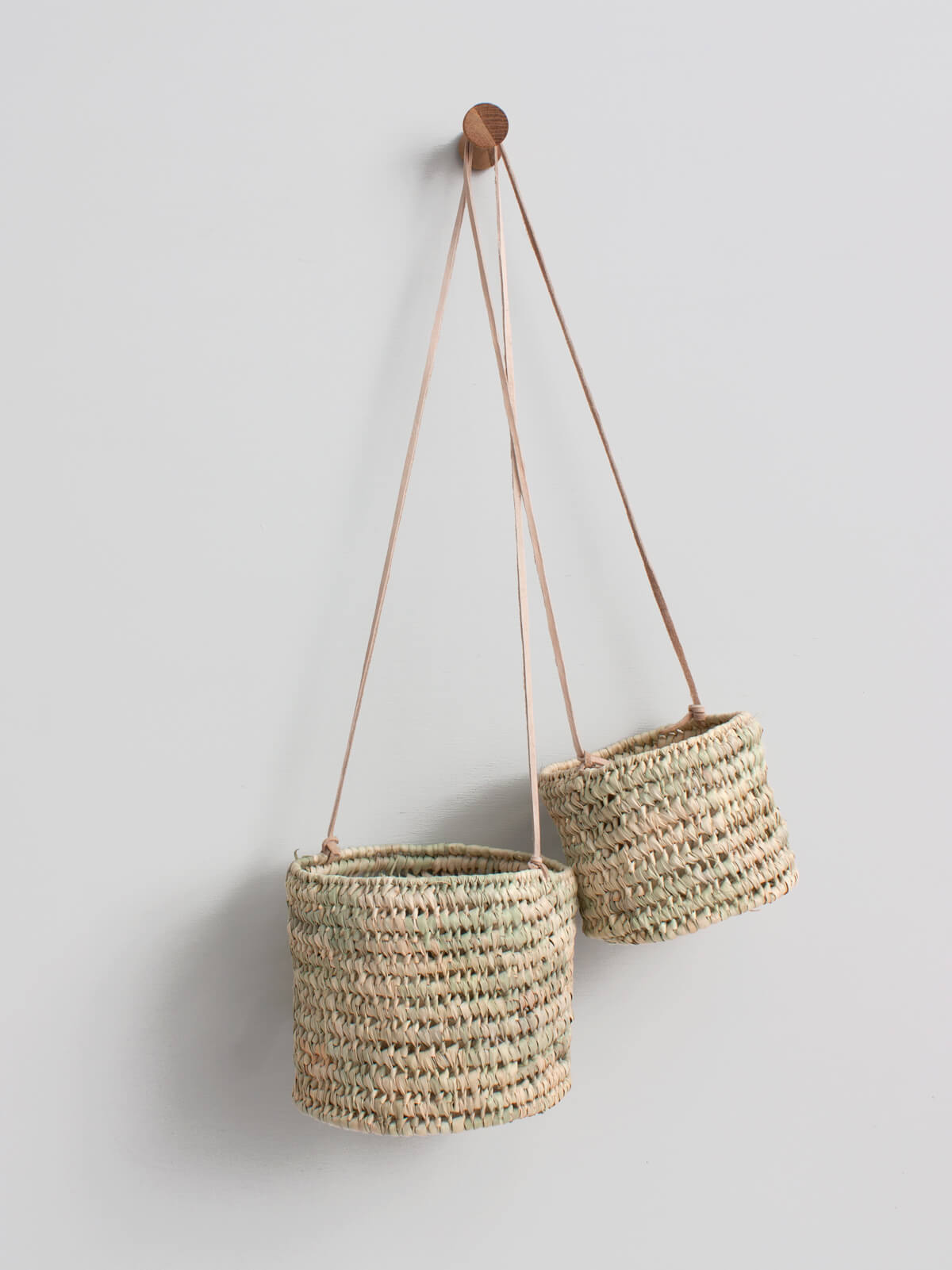 Open Weave Hanging Baskets for Plants - Breathable Wall Mounted Planters for Indoor & Outdoor Decor - Perfect for Herbs, Flowers, and Succulents