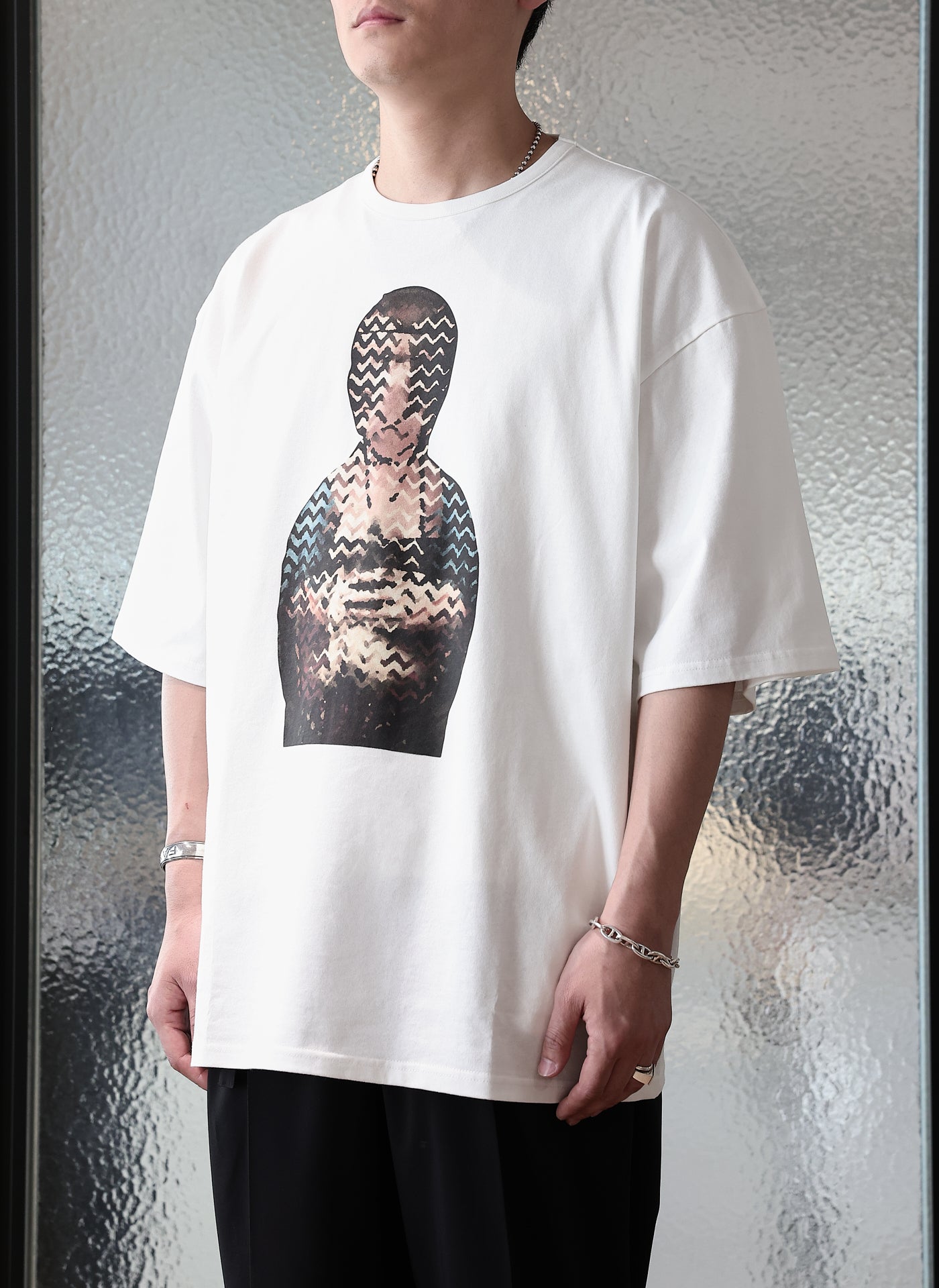 Trendy Cotton Graphic Print T-Shirt for Women - Casual & Comfortable Fashion Top for Everyday Wear
