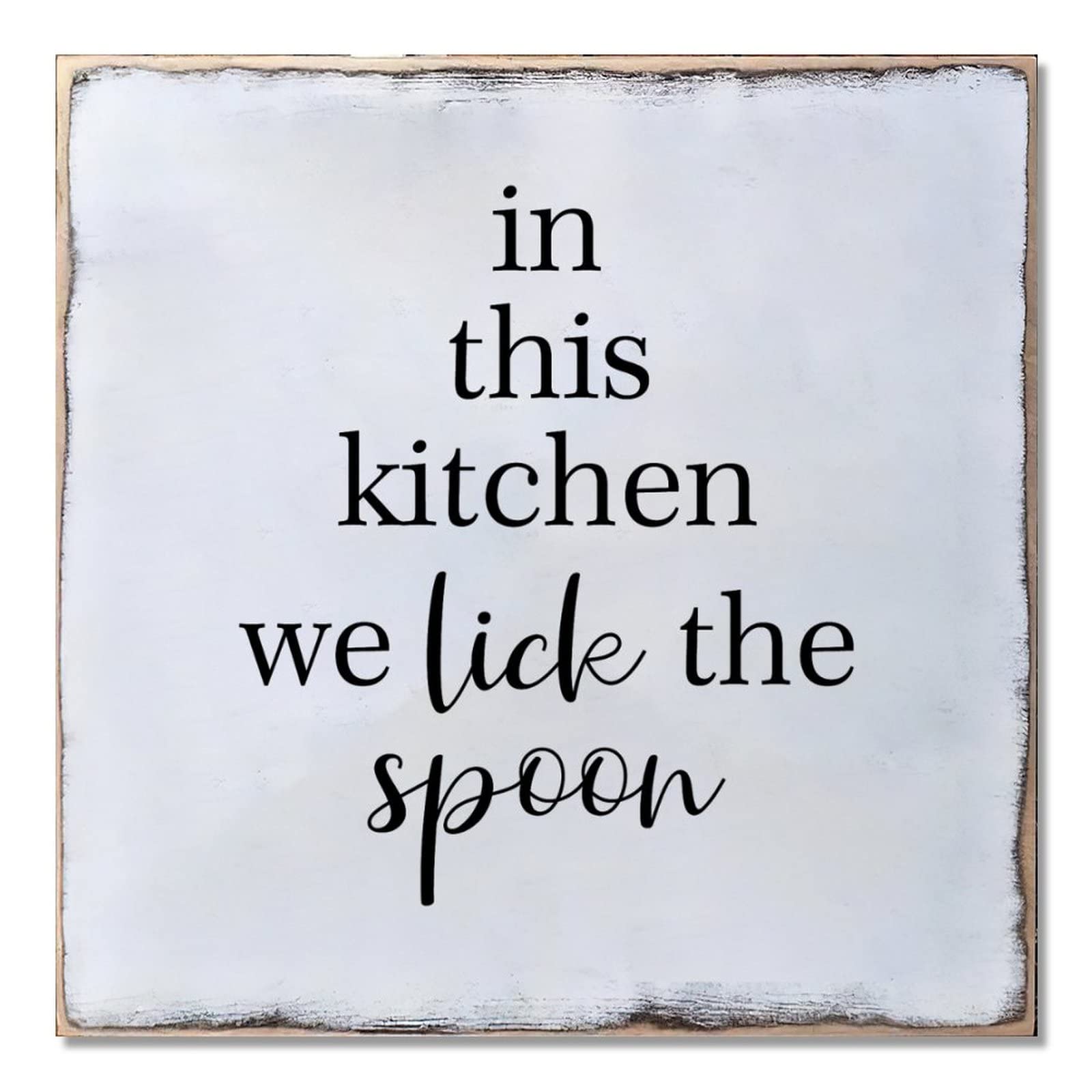 Rustic Wooden Wall Sign - Modern Farmhouse Hanging Decor with 'In This Kitchen We Lick the Spoon' Quote - 12x12 Inch Wood Plaque for Kitchen, Living Room, Bedroom - Perfect for Farmhouse Style Homes, Wedding Gifts & Cozy Home Decor