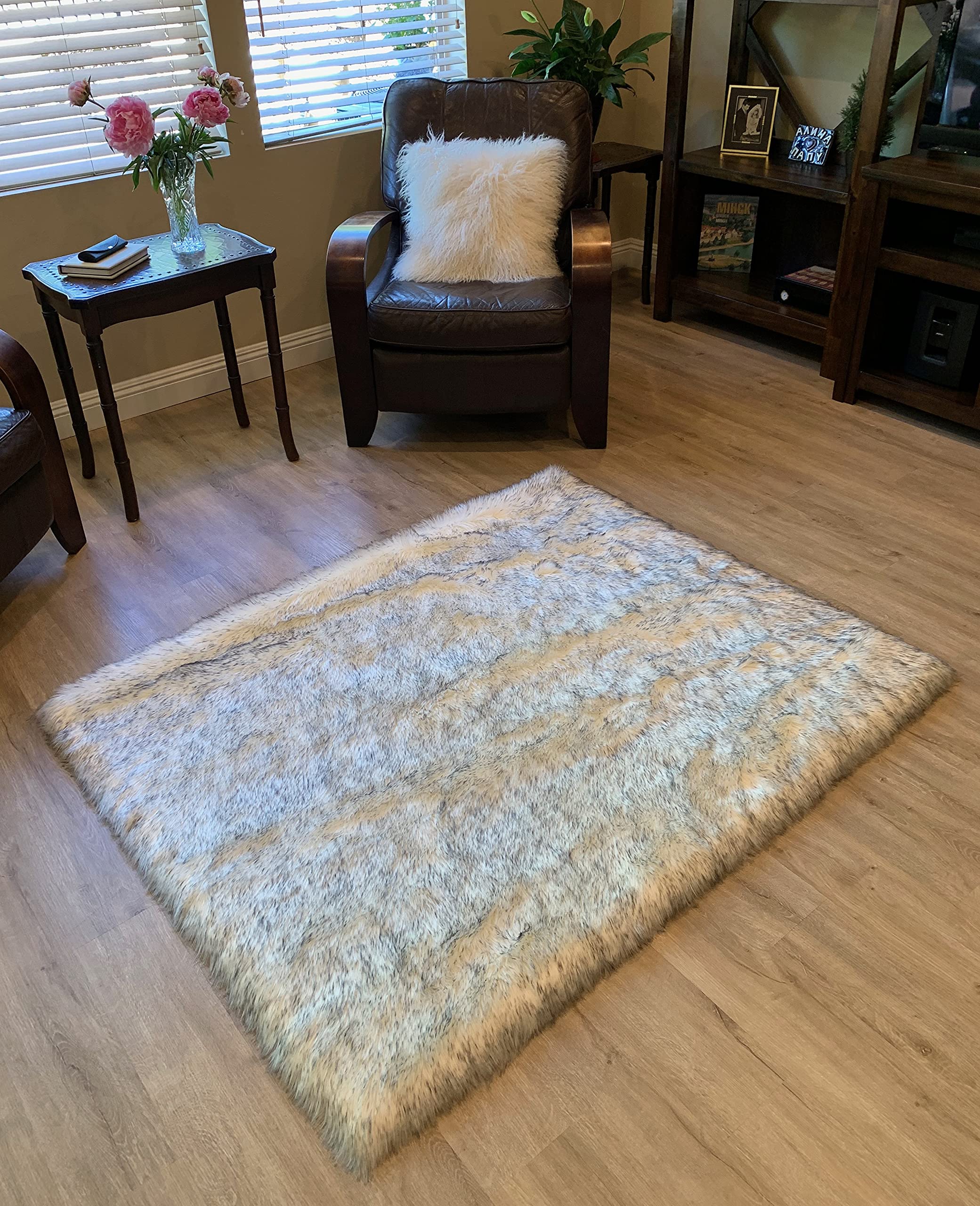 LAMBZY Faux Sheepskin Super Soft Hypoallergenic Silky Square Shag Rug - 5' White/Black Tips - Plush Living Room Carpet, Cozy Kids Bedroom Decor, Sofa Throw Blanket Alternative - Perfect for Nursery, Home Office & Pet-Friendly Spaces