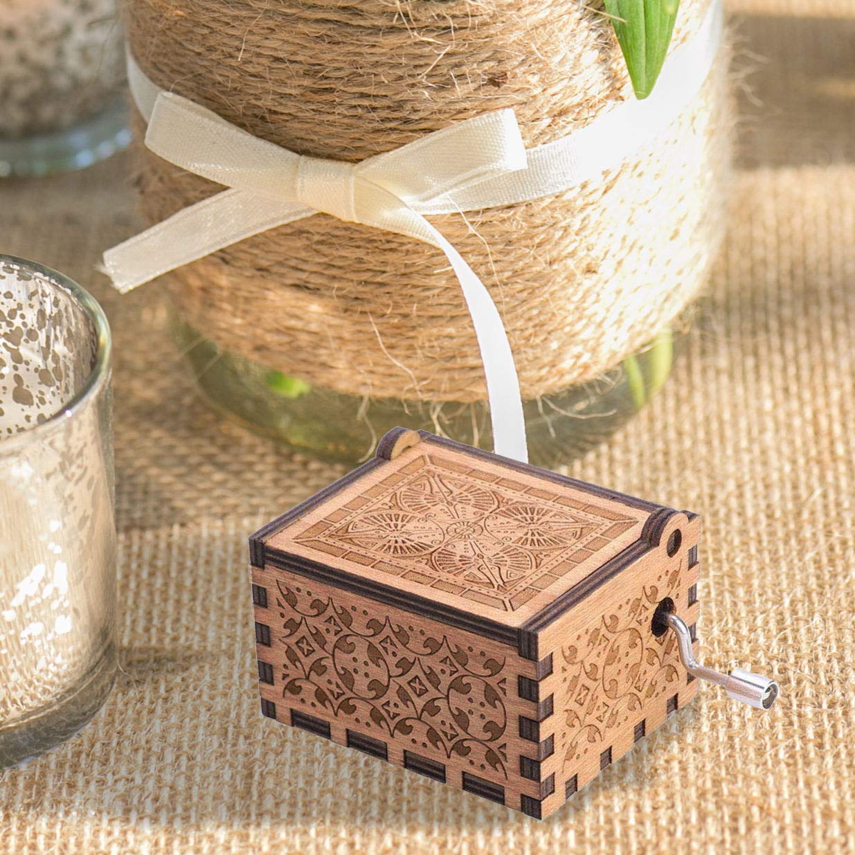 UKEBOBO Wooden Music Box - 'Jesus Loves Me' Christian Gift for Women & Kids - Handcrafted Musical Jewelry Box (1 Set) - Perfect for Baptism, Birthday & Christmas Presents
