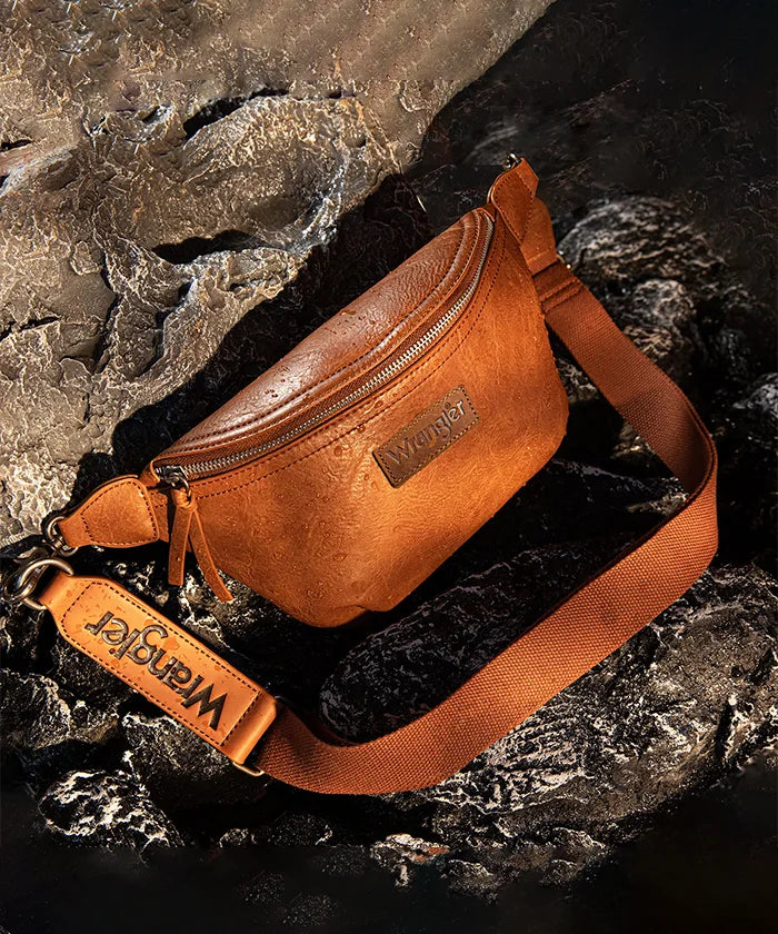Wrangler Full Grain Leather Fanny Pack for Men & Women - Durable Waist Bag for Hiking, Travel, and Everyday Use