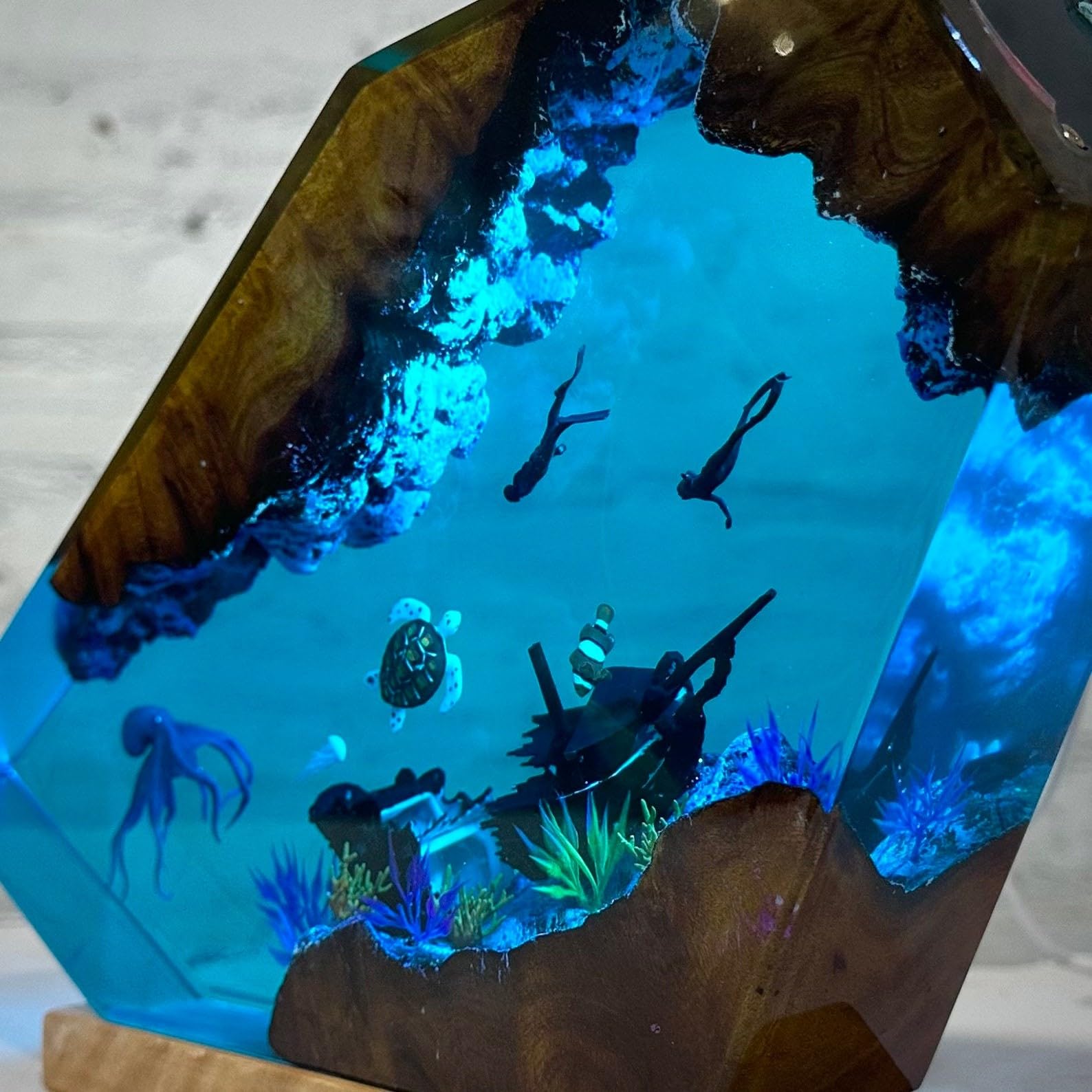 Handmade Octopus Resin Lamp - Ocean Themed USB Night Light for Bedside Table, Kids Room, Romantic Gifts for Friends & Lovers | Perfect for Home Decor, Birthday Presents & Relaxing Ambience (Style 5)