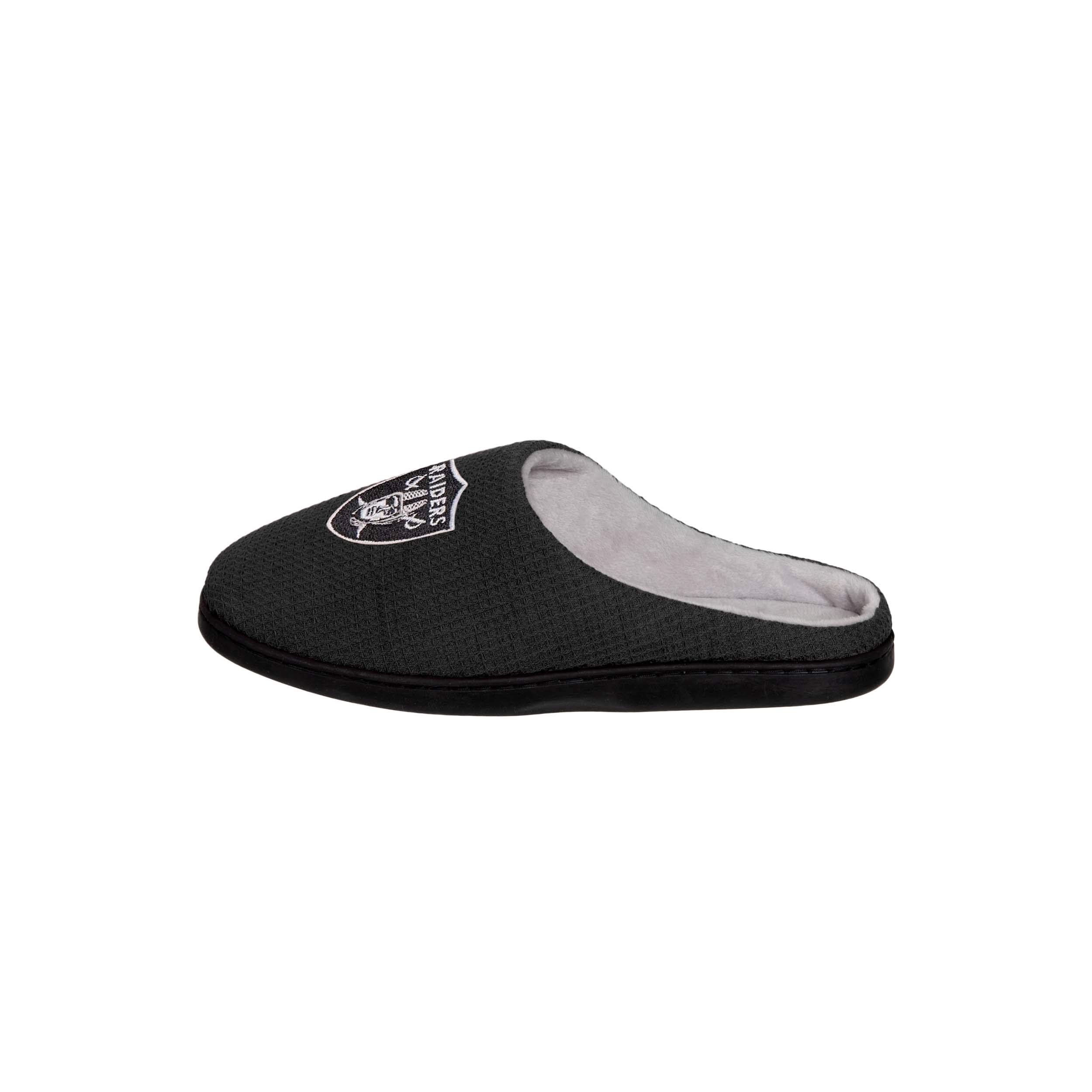 FOCO Men's NFL Team Logo Memory Foam Slide Slippers - Comfortable House Shoes for Indoor & Outdoor Wear - Perfect for Lounging, Running Errands, and Gameday Support