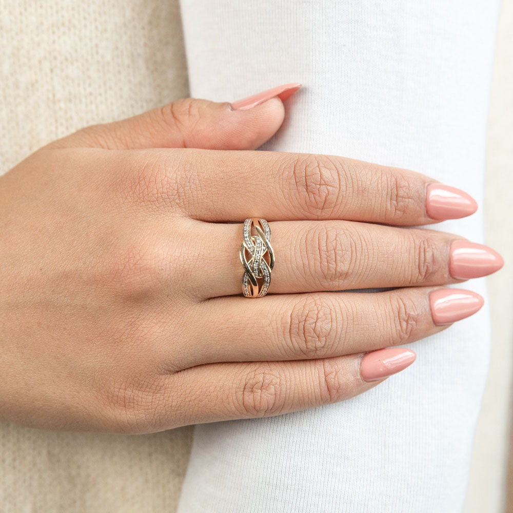 25 Brilliant Cut Diamond Ring in 9ct Yellow Gold - Elegant Engagement & Wedding Jewelry for Women