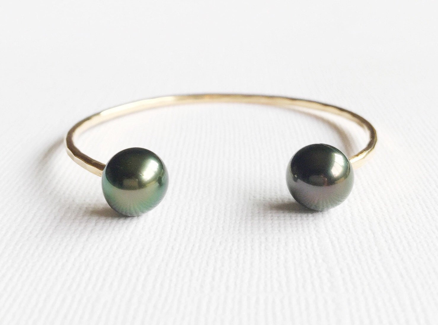 Exquisite Tahitian Pearl Cuff Bracelet (B100) - Elegant Jewelry for Women, Perfect for Weddings, Parties & Special Occasions