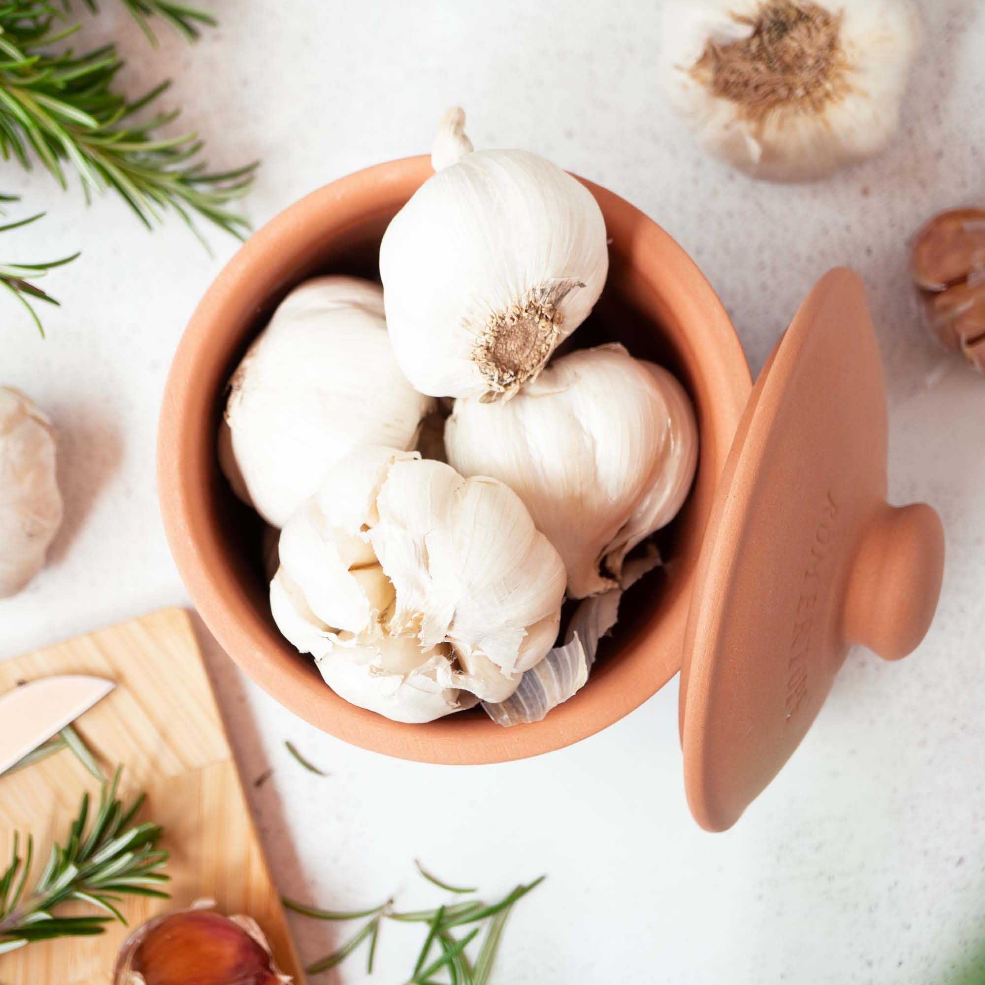 Römertopf Garlic Pot - 12.5cm Natural Terracotta Ceramic Roaster for Baking, Cooking & Serving | Perfect for Garlic, Herbs & Small Dishes | Oven & Tableware Essential