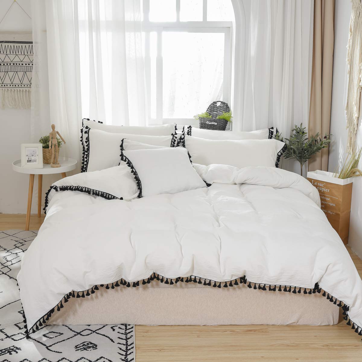 Boho Duvet Cover Set Queen Size - 3 Piece Tassel Fringe Bedding Set with Zipper Closure | Soft Washed Cotton Linen Feel in Black & White | Breathable & Comfortable for Bedroom Decor, Guest Room, or Bohemian Style Home