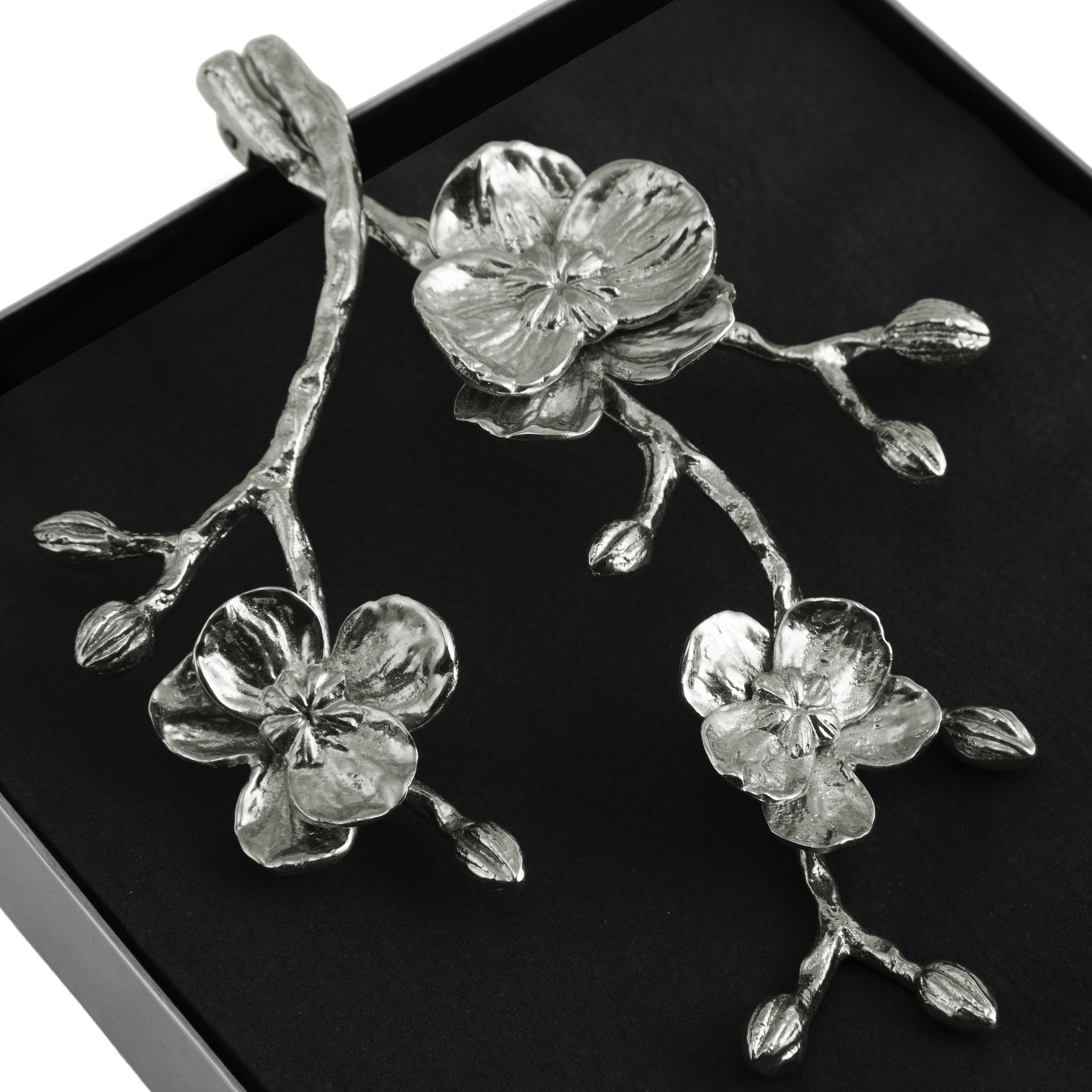 Elegant White Orchid Napkin Holder for Dining Table Decor - Perfect for Weddings, Parties & Home Decor