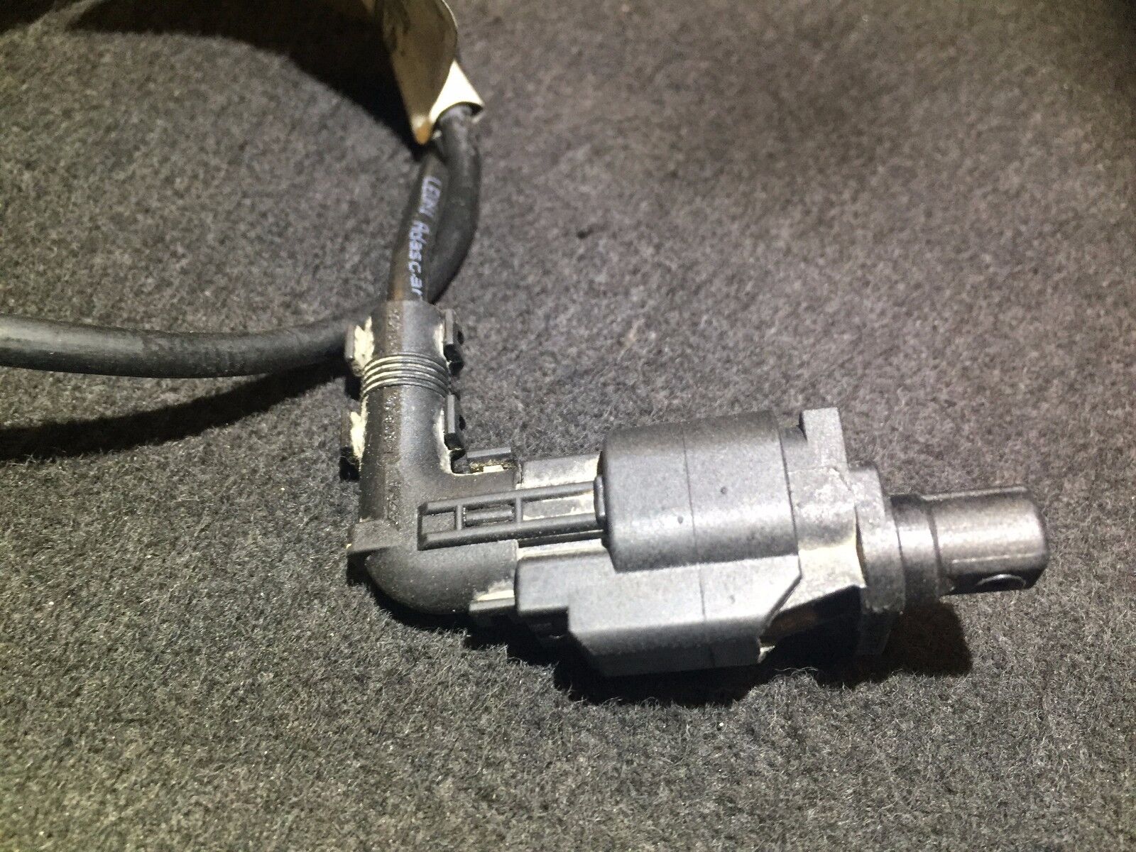 Volvo S40 Rear Passenger Side ABS Speed Sensor 2005-2011 OEM Replacement - Perfect for ABS System Repair & Wheel Speed Monitoring