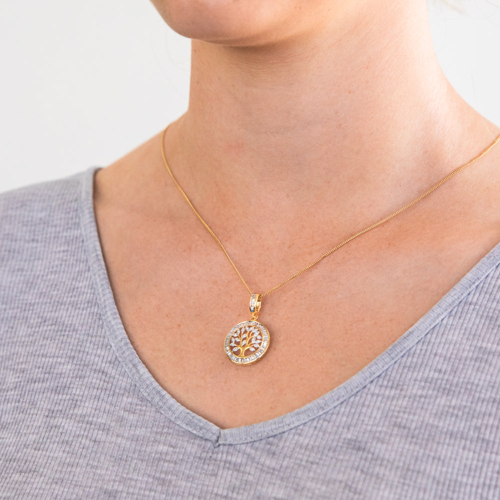 18ct Yellow Gold & White Gold Diamond Pendant Necklace for Women - Elegant Jewelry Gift for Anniversary, Valentine's Day & Special Occasions