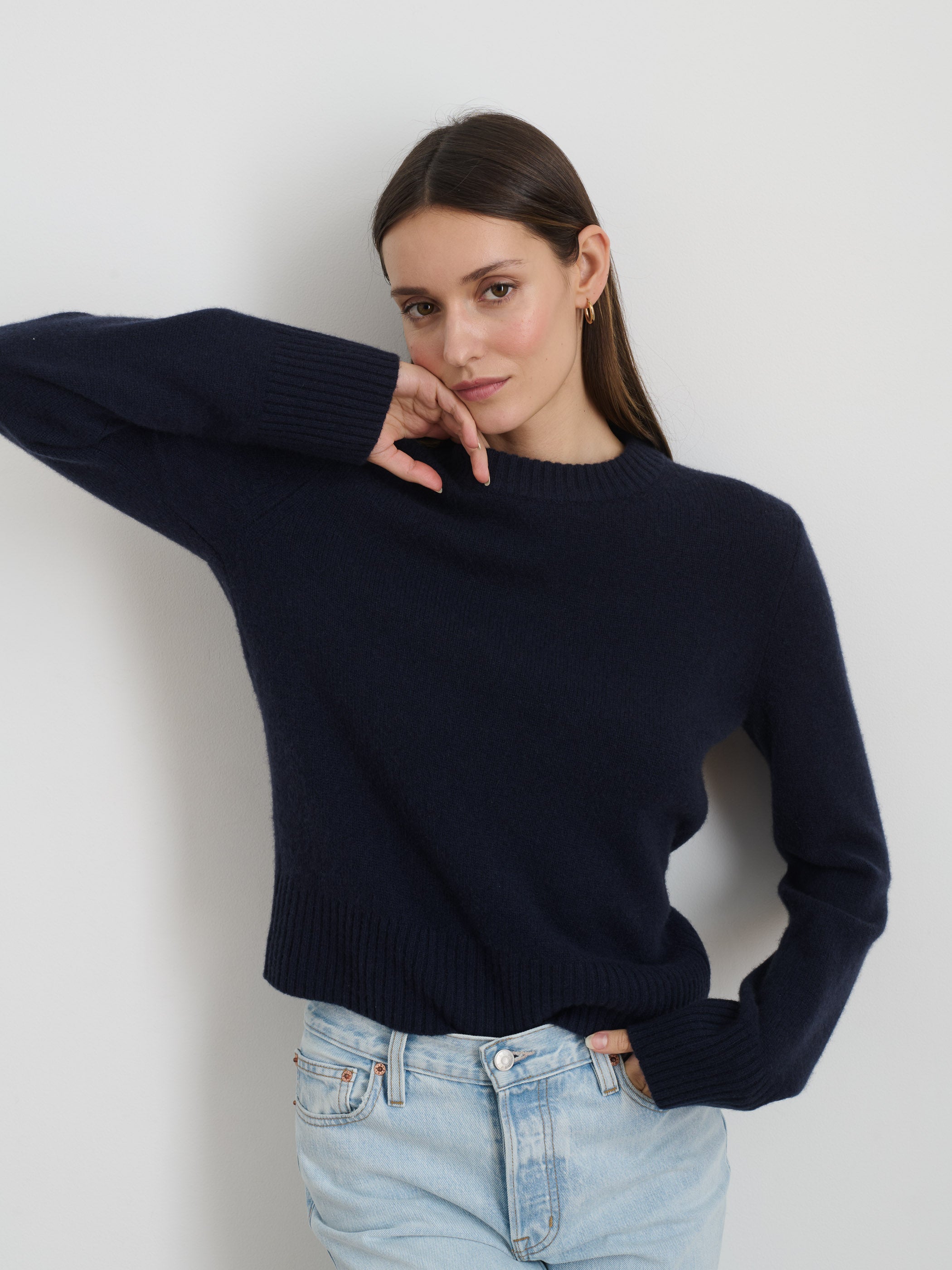 Premium Michelle Cashmere Crewneck Sweater for Women - Soft & Warm Winter Knitwear - Perfect for Office, Travel & Casual Outfits