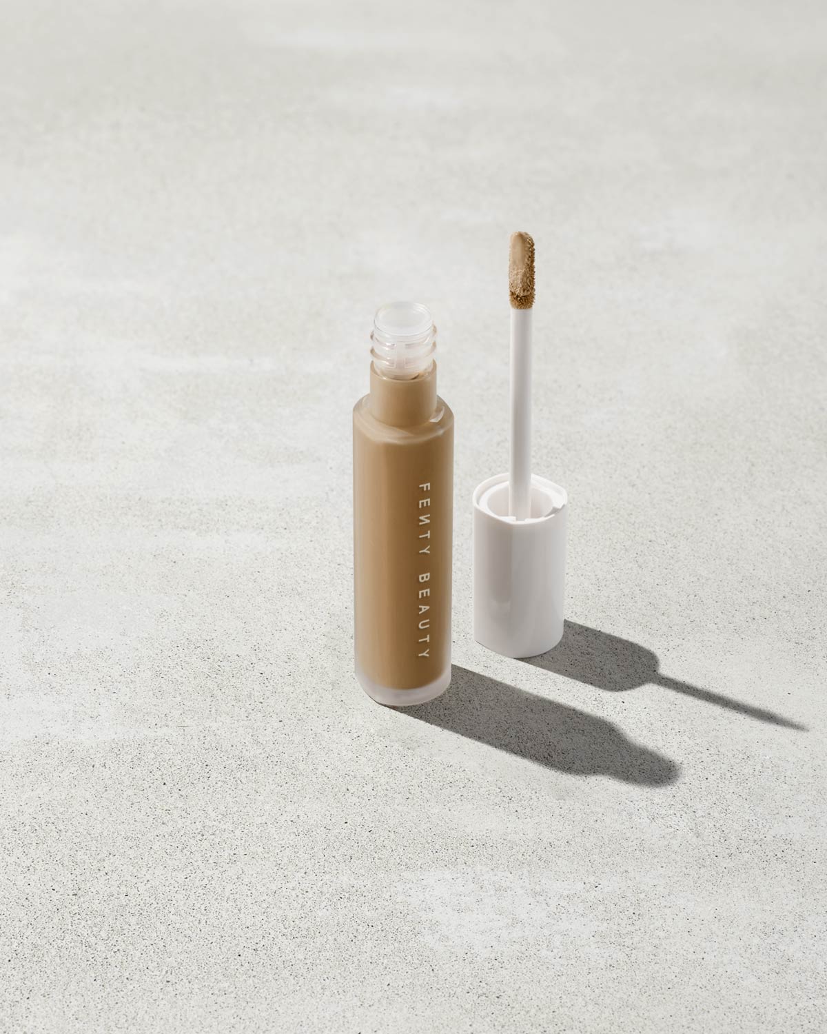 Pro Filt'r Instant Retouch Concealer #330 - Full Coverage Liquid Makeup for Dark Circles & Blemishes - Perfect for Everyday Wear & Special Occasions