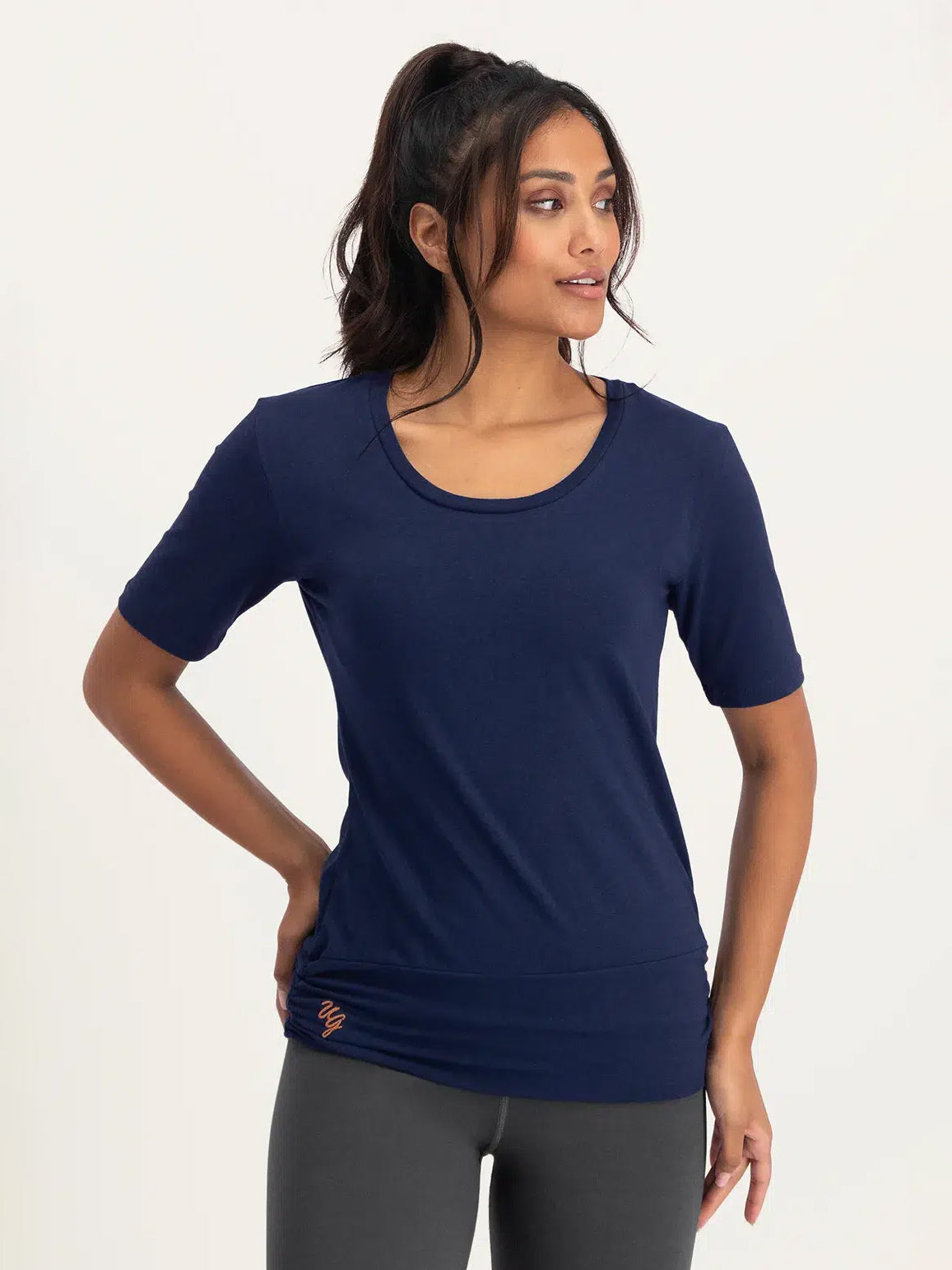 Urban Goddess Kami Yoga Tee - Midnight Black Women's Yoga Shirt for Yoga, Pilates & Lounge Wear - Perfect for Studio, Gym & Casual Outfits