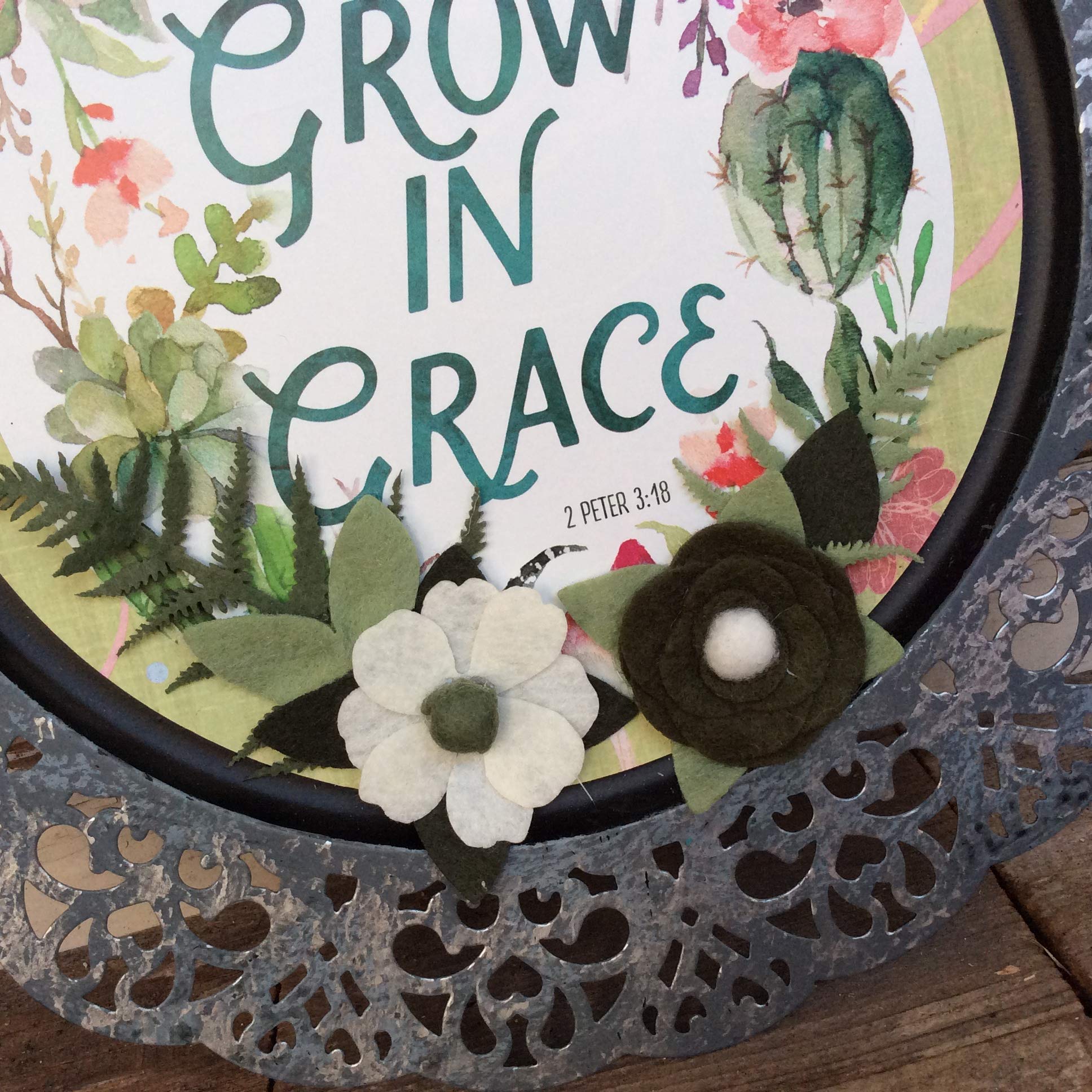 AGD Home Decor - Elegant Grow In Grace Greenery Metal Charger Plate for Wedding, Party & Holiday Table Settings | Rustic Farmhouse Dinnerware Decor