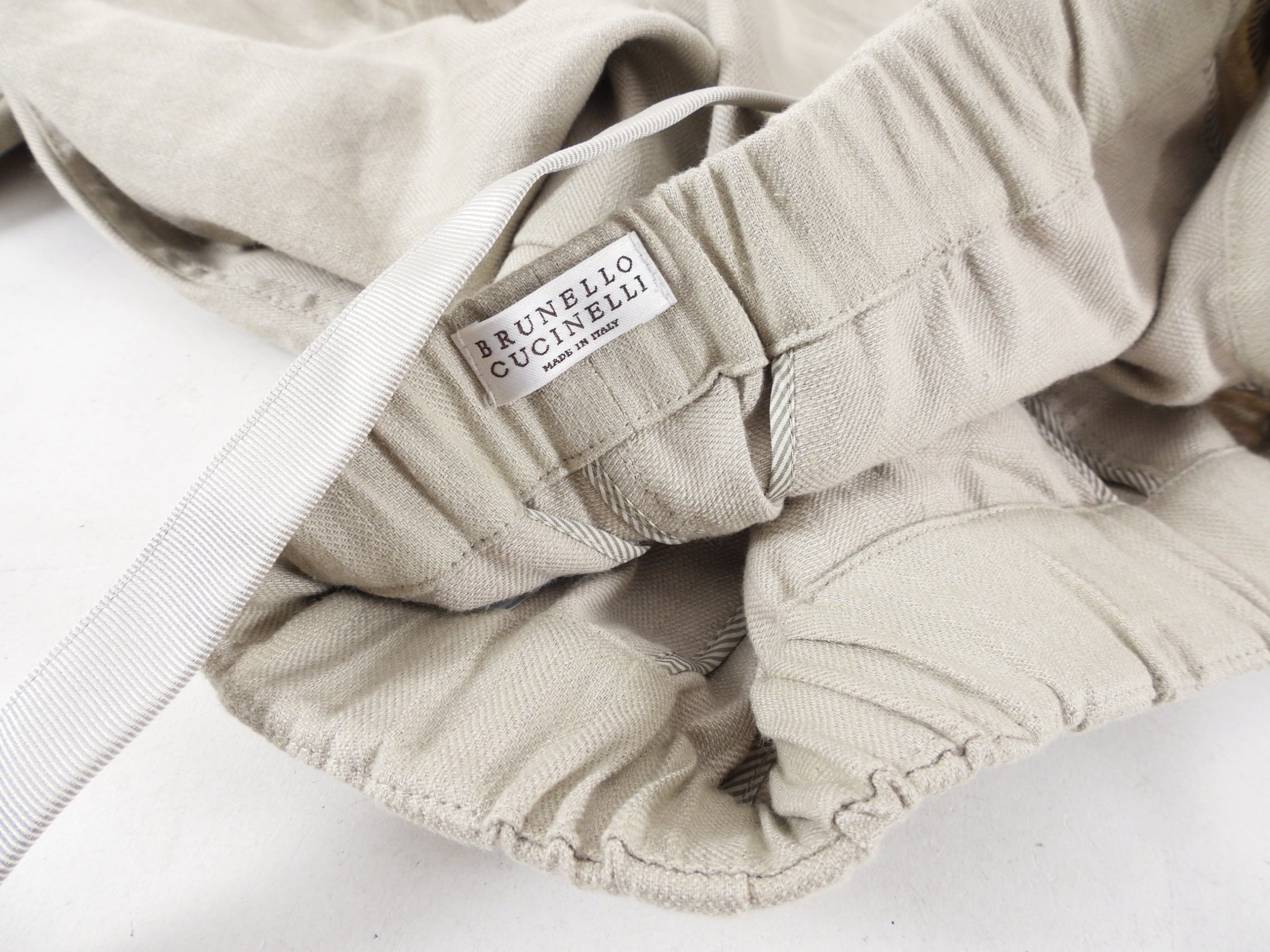 Brunello Cucinelli Natural Linen Pants Suit for Women - Comfortable Summer Business Casual Outfit - Perfect for Office Wear, Travel & Special Occasions