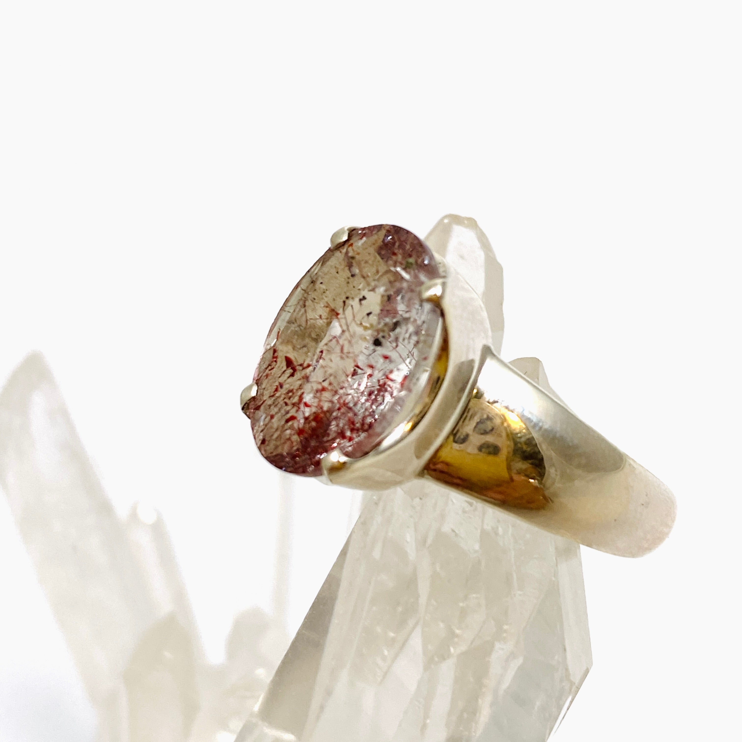 Lepidicrocite in Quartz (Inclusion Quartz) Oval Faceted Ring - Size 7.5 - PRGJ679 - Elegant Jewelry for Women, Perfect for Weddings, Parties & Special Occasions