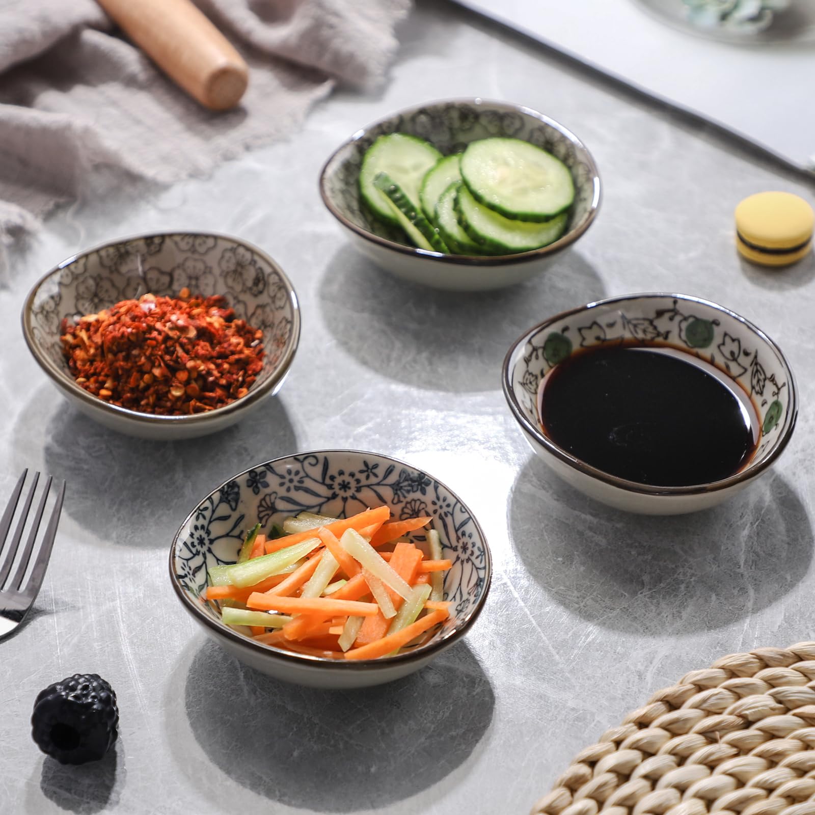 Premium Japanese Style Ceramic Dipping Sauce Bowls - Set of 4 Small Dishes for Soy Sauce, Ketchup, BBQ & Seasoning - Perfect for Sushi, Dumplings, Appetizers & Party Snacks