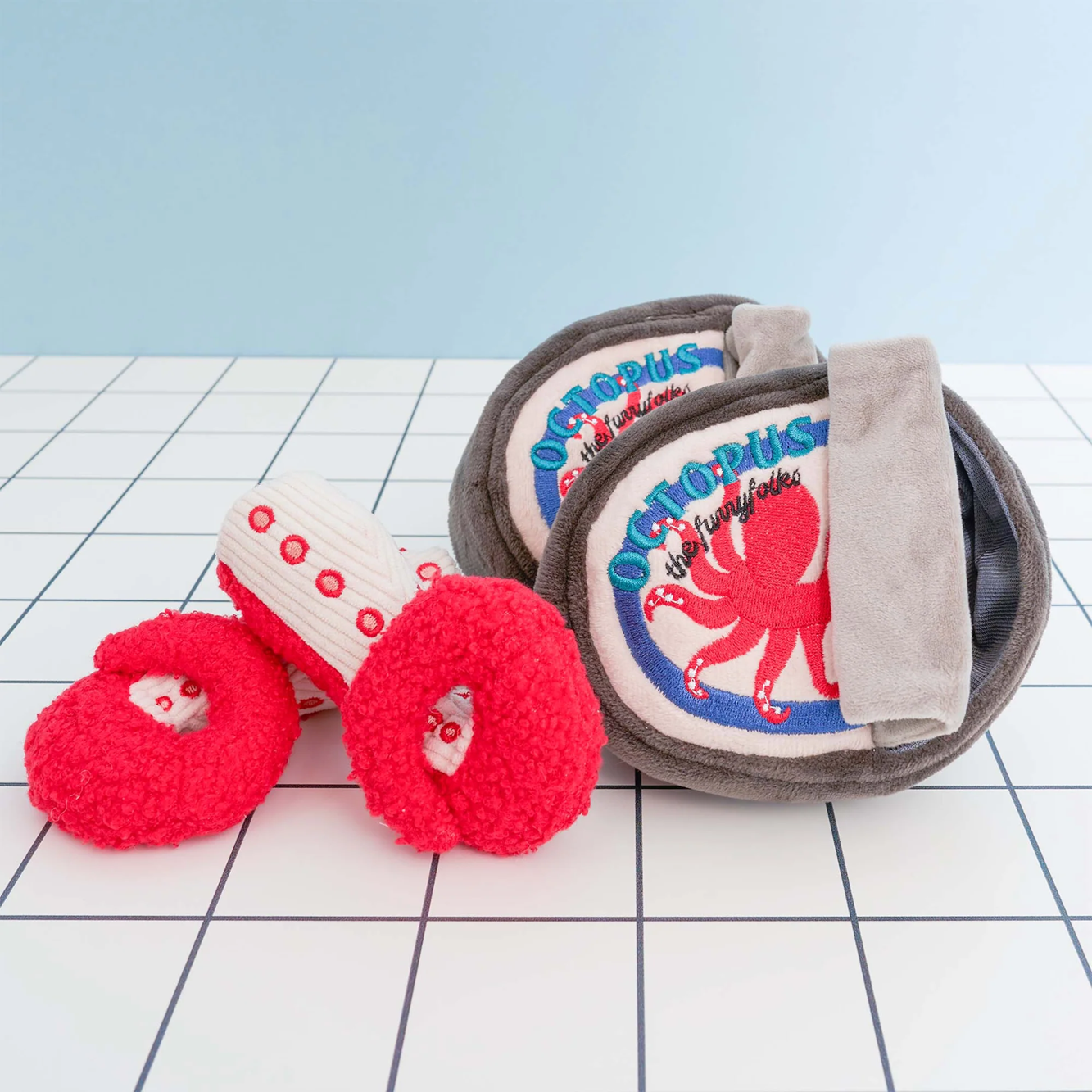 Squeaky Interactive Nosework Dog Toy with Tinned Octopus Scent - Fun Training & Enrichment for Dogs - Perfect for Indoor Play, Outdoor Adventures & Mental Stimulation